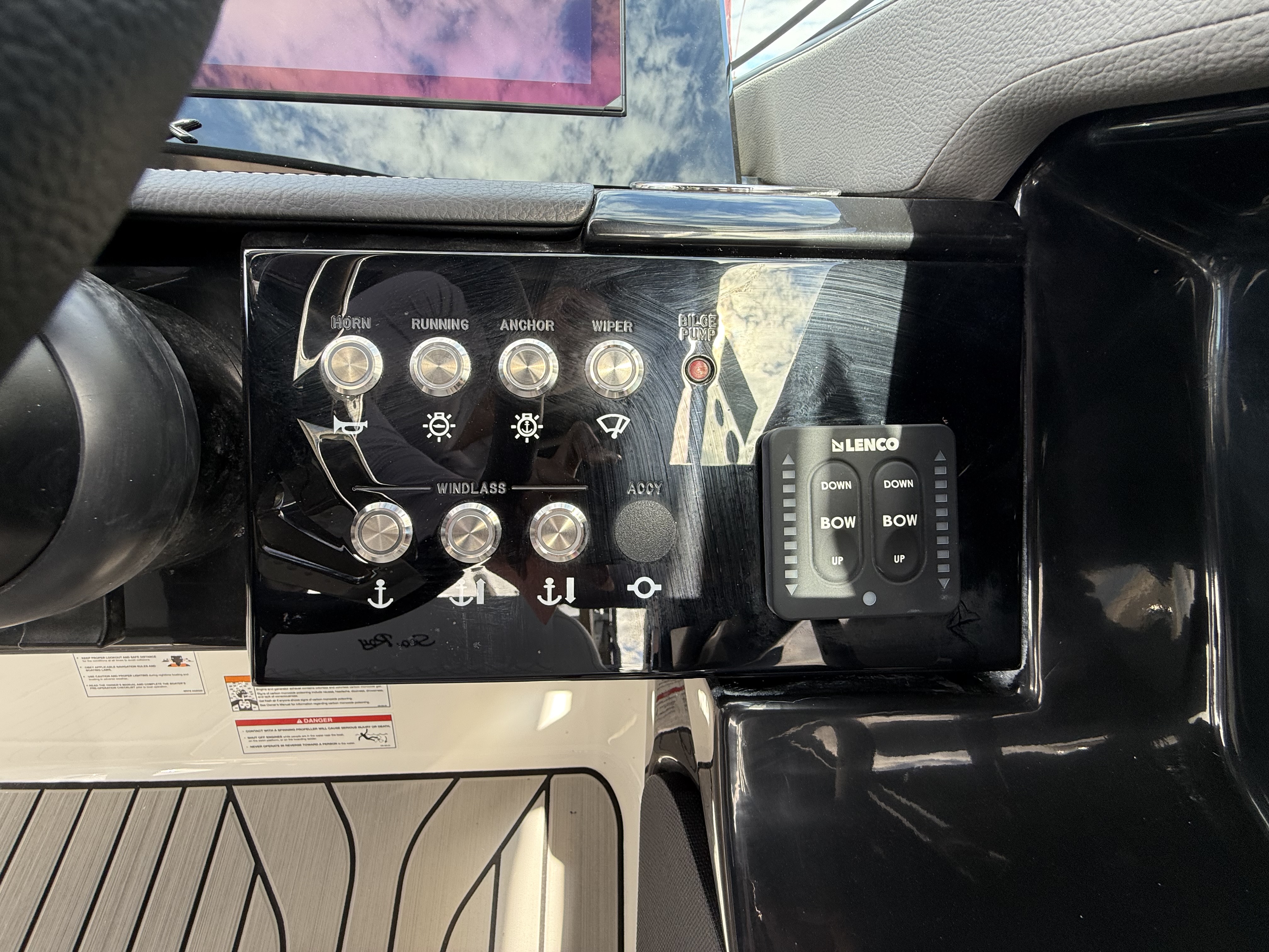 2026 Sea Ray SLX 280 Outboard Image Thumbnail #16