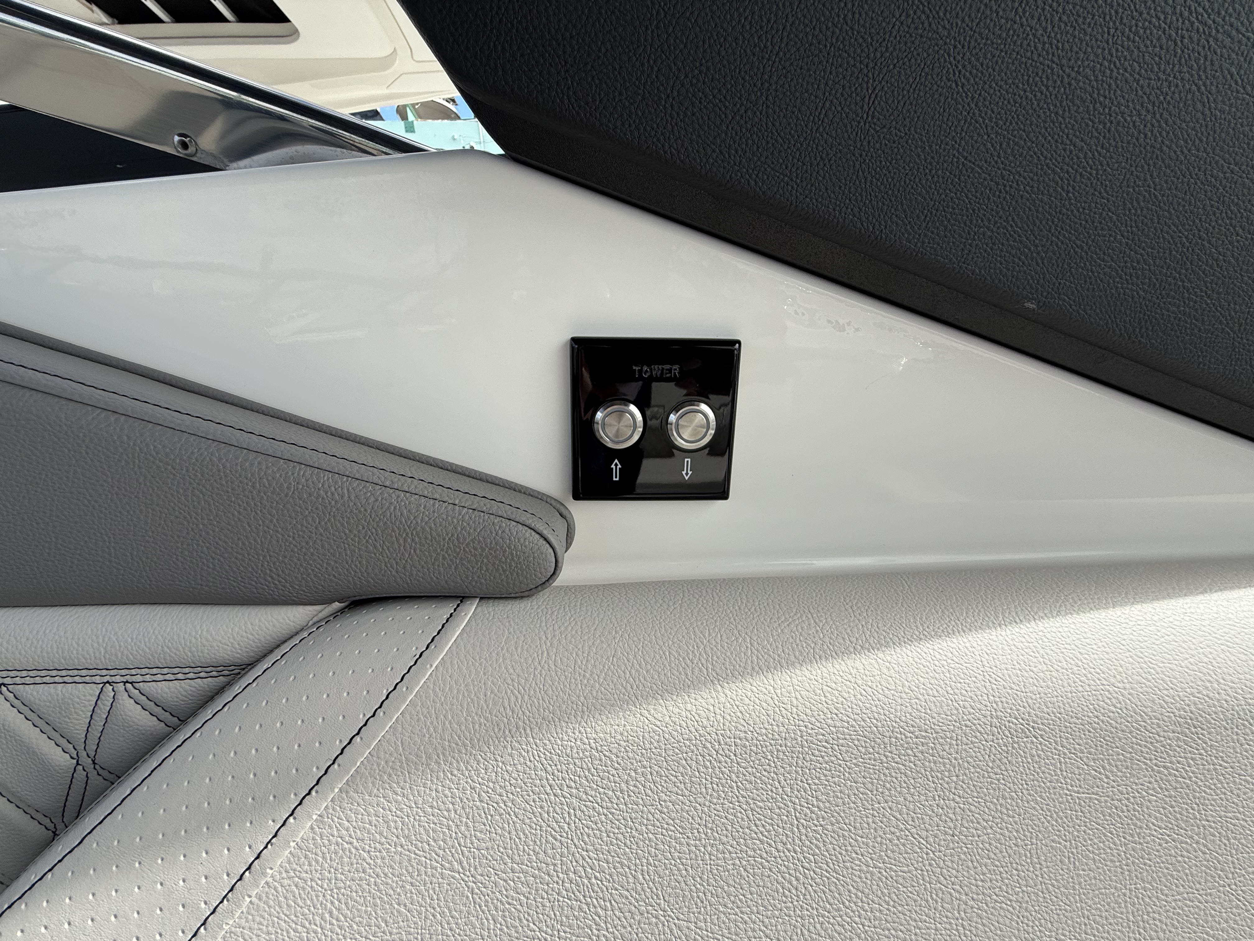 2026 Sea Ray SLX 280 Outboard Image Thumbnail #21