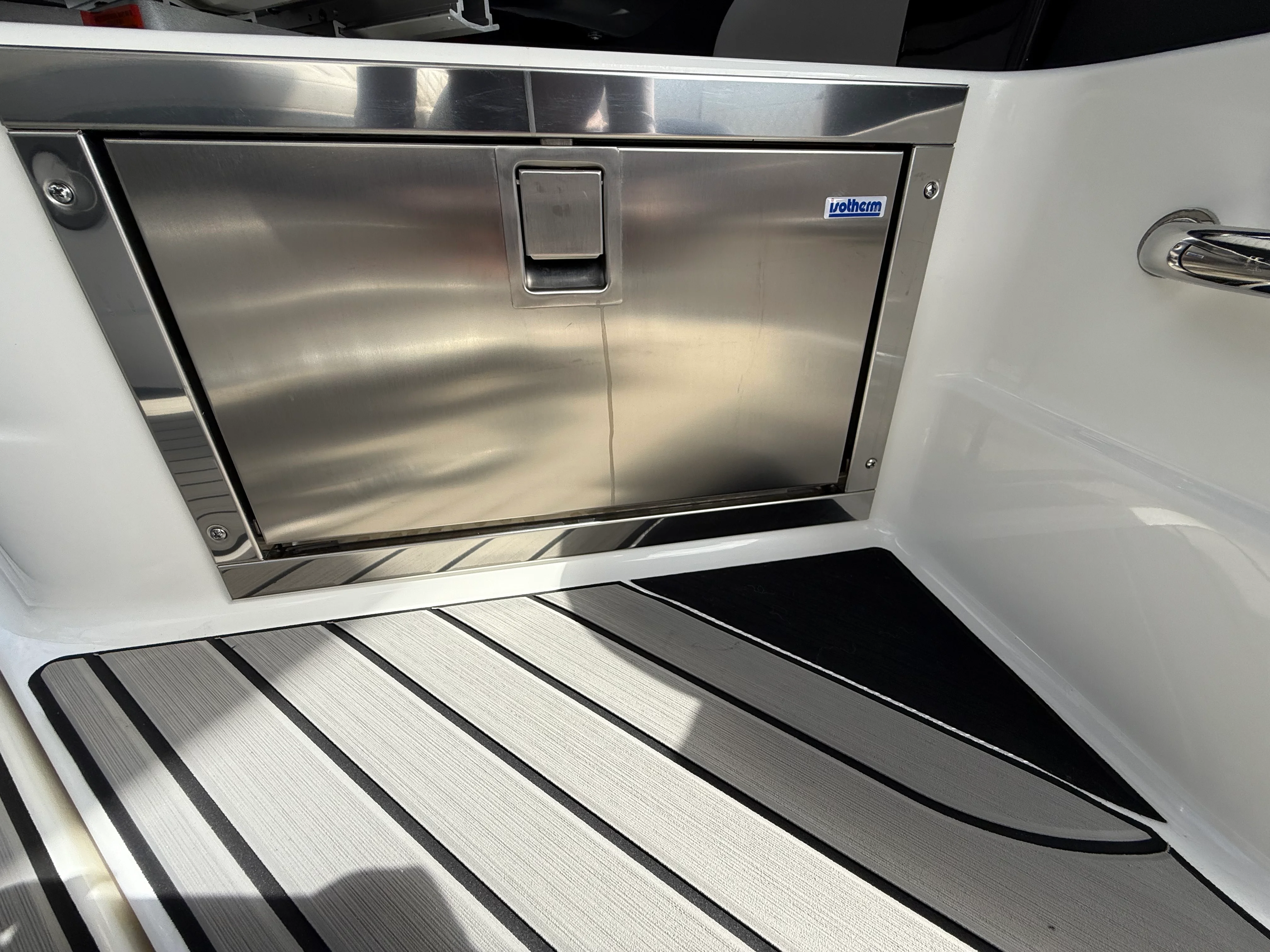 2026 Sea Ray SLX 280 Outboard Image Thumbnail #20