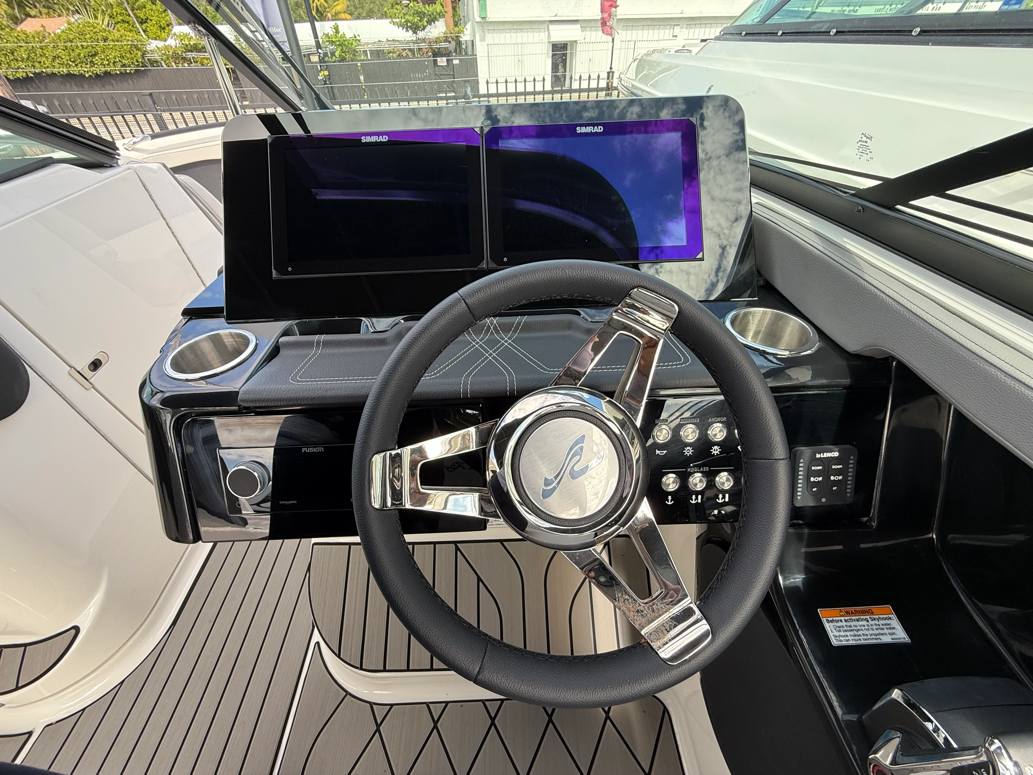 2026 Sea Ray SLX 280 Outboard Image Thumbnail #8