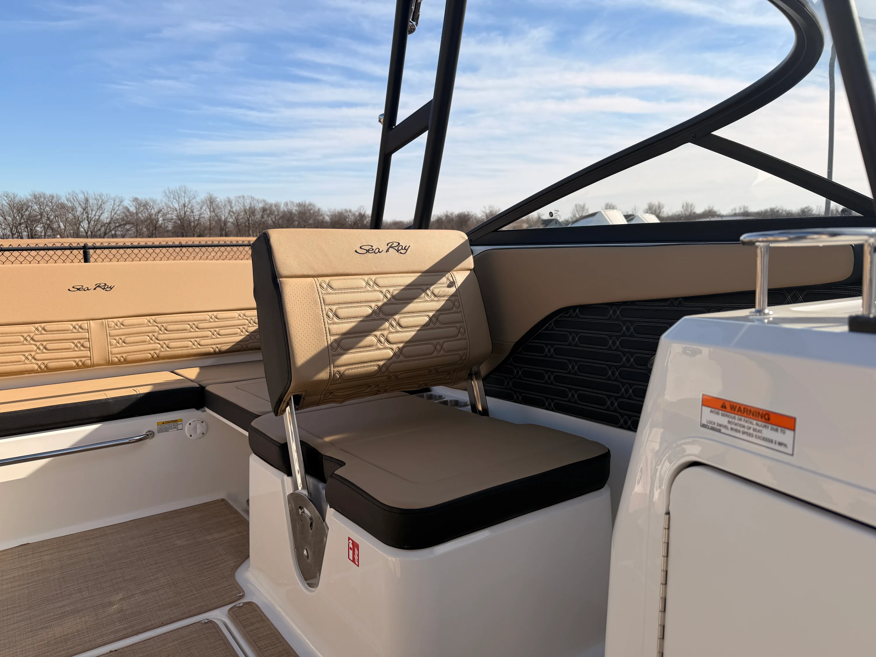 2026 Sea Ray SPX 210 Image Thumbnail #12