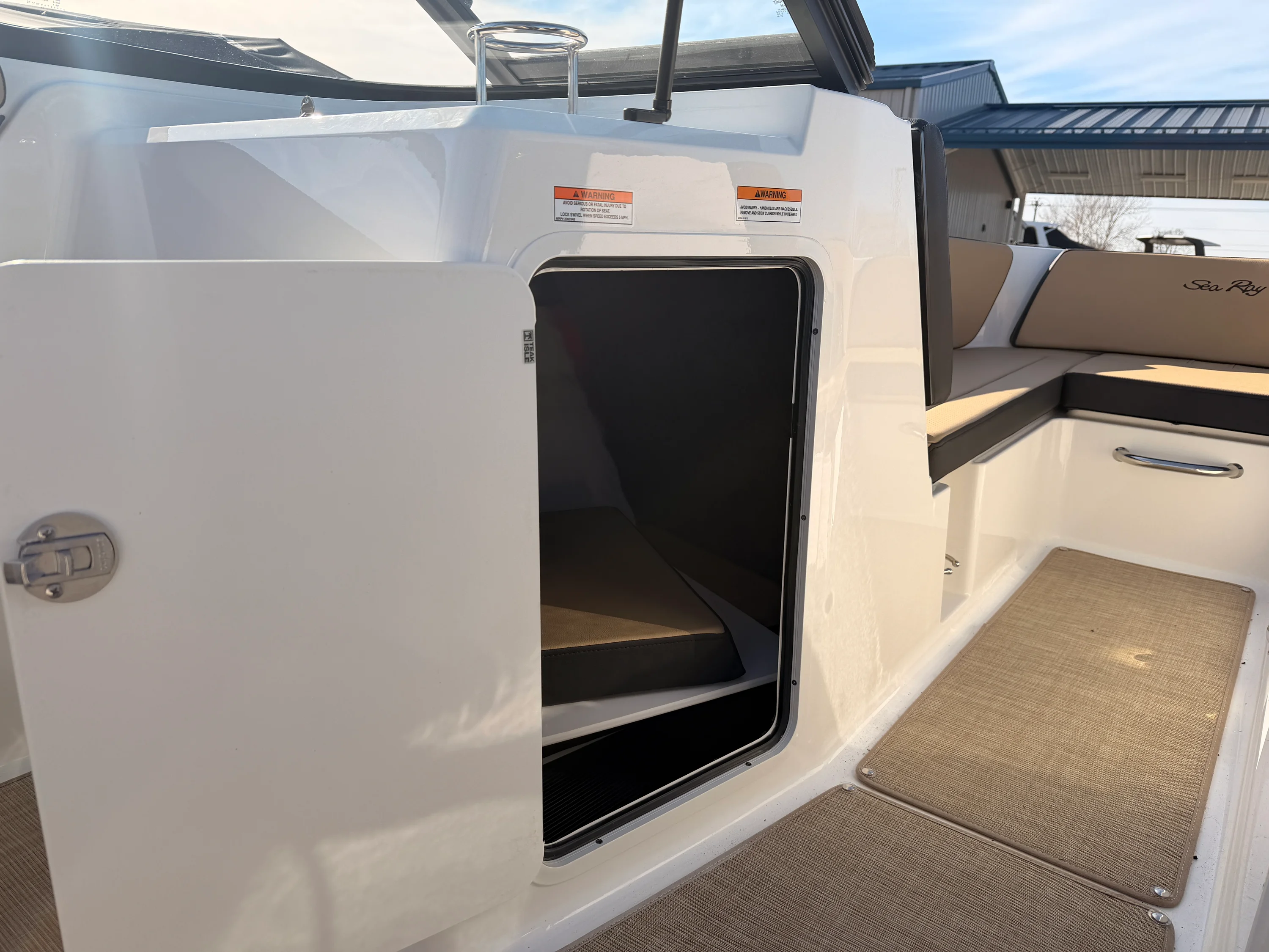 2026 Sea Ray SPX 210 Image Thumbnail #17