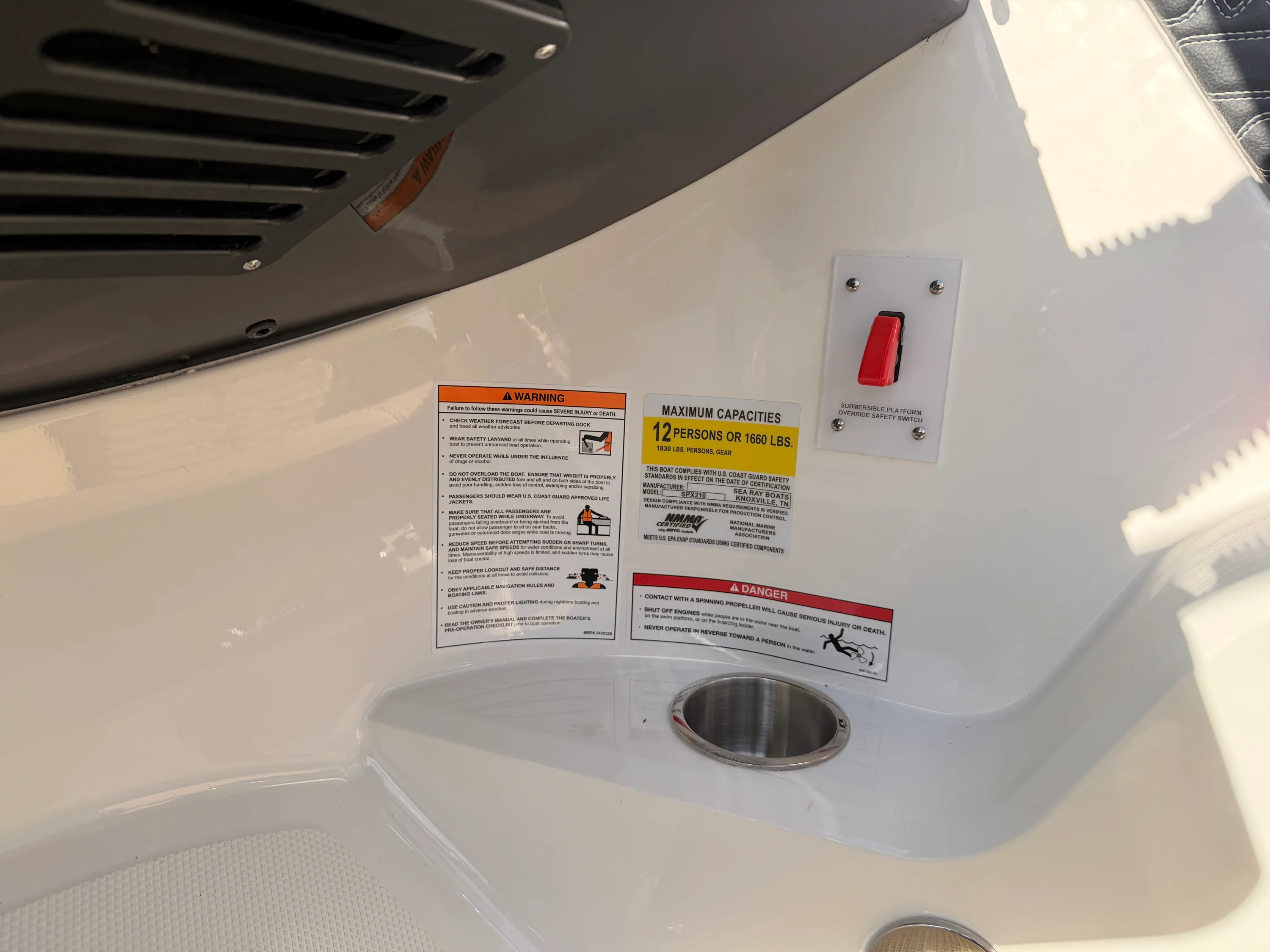 2026 Sea Ray SPX 210 Image Thumbnail #16