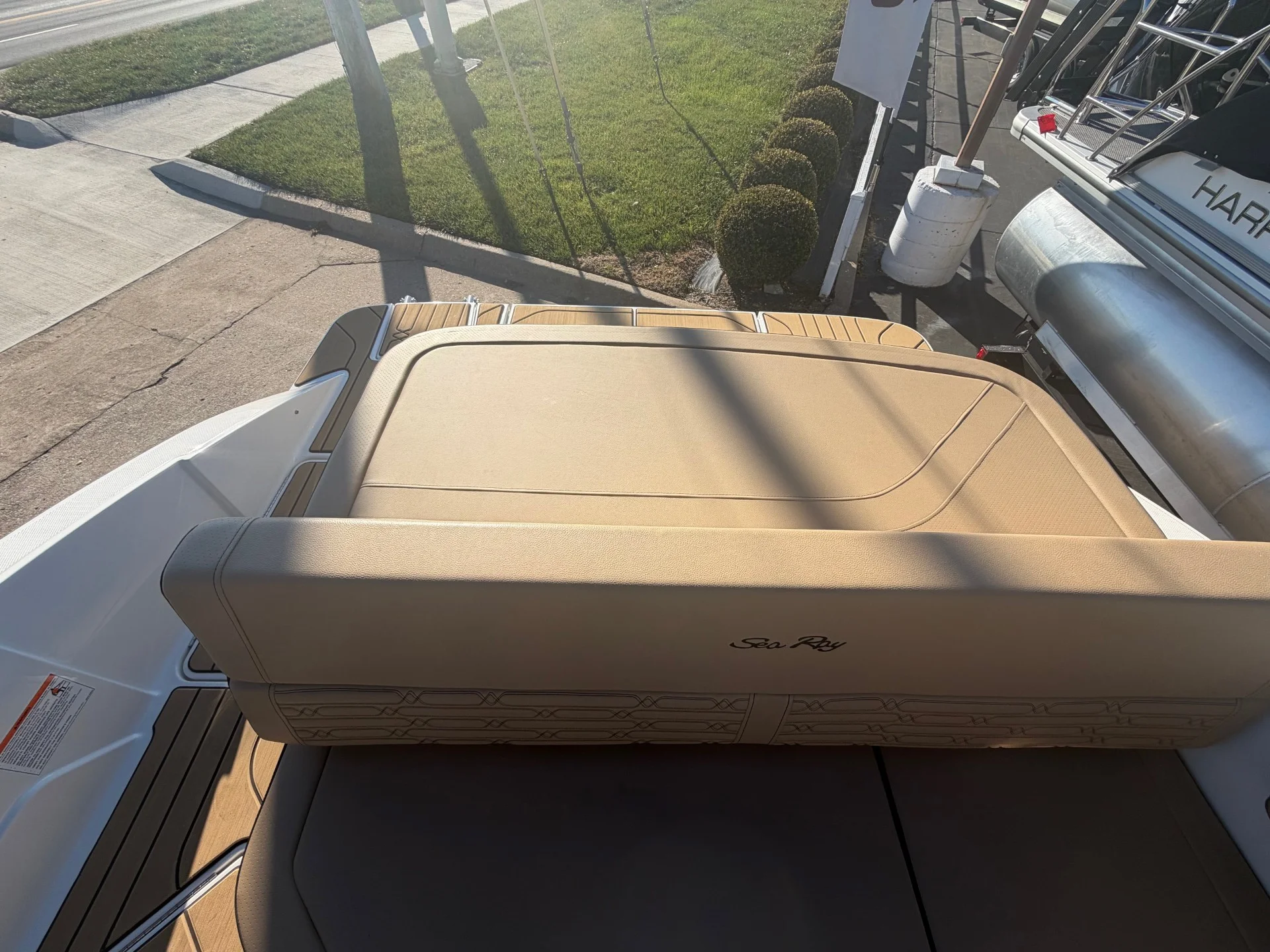 2026 Sea Ray SPX 210 Image Thumbnail #5