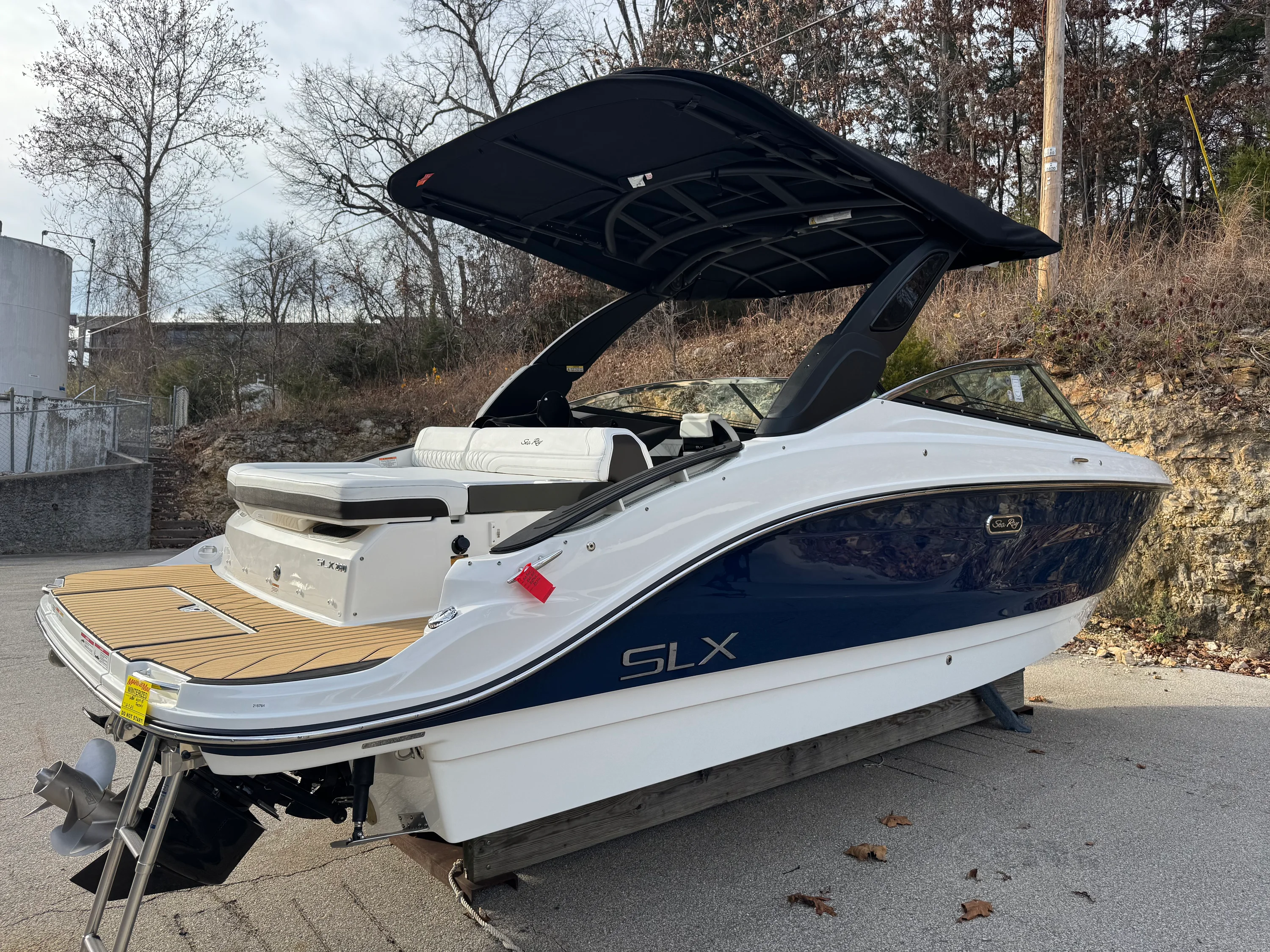 2026 Sea Ray SLX 260 Image Thumbnail #7