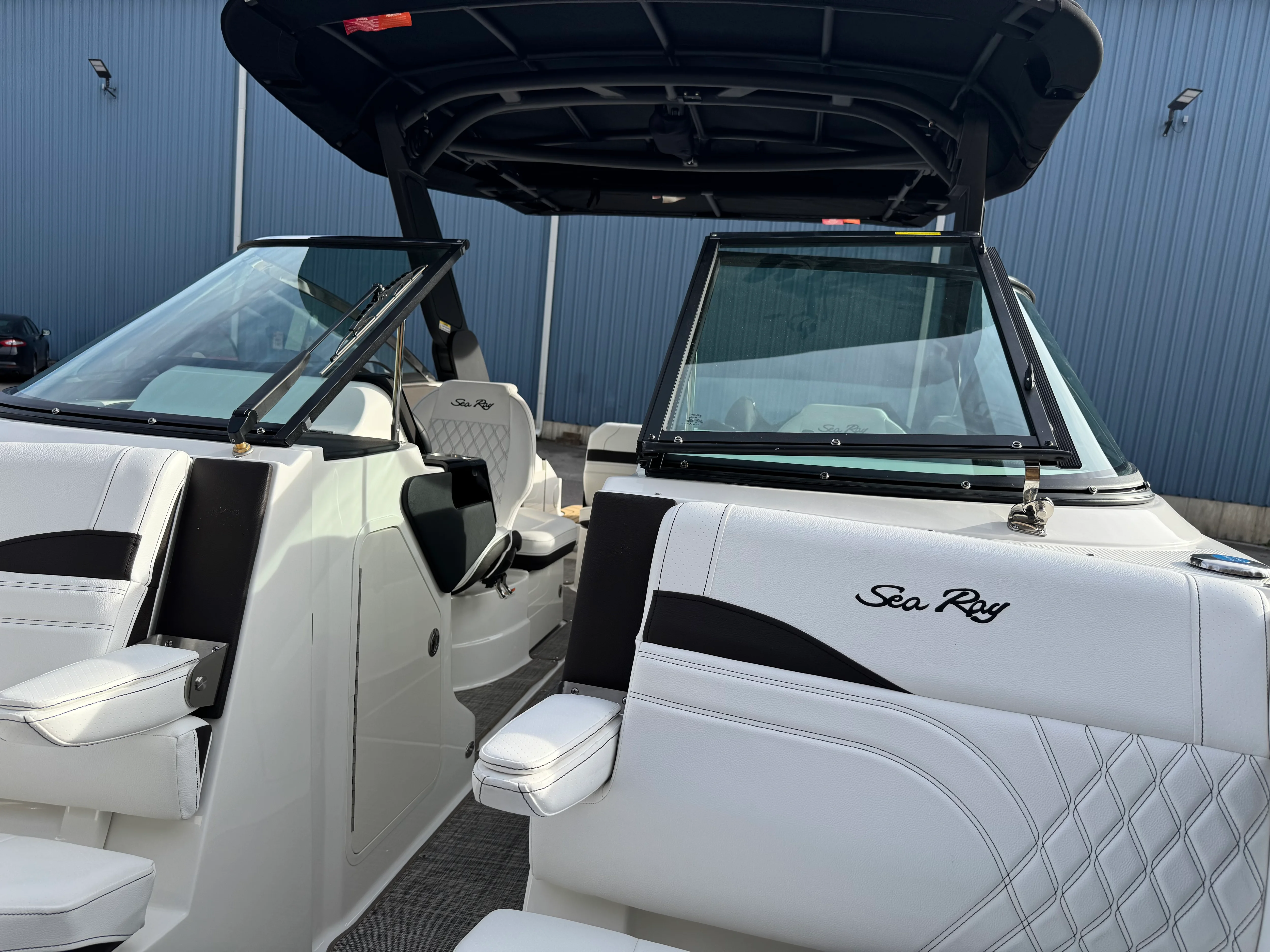 2026 Sea Ray SLX 260 Image Thumbnail #29