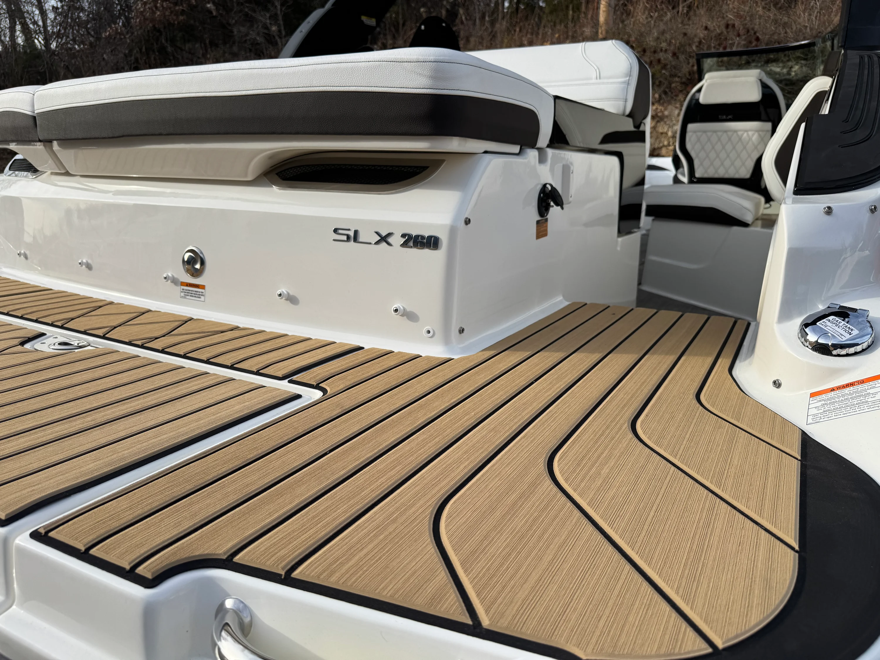 2026 Sea Ray SLX 260 Image Thumbnail #12