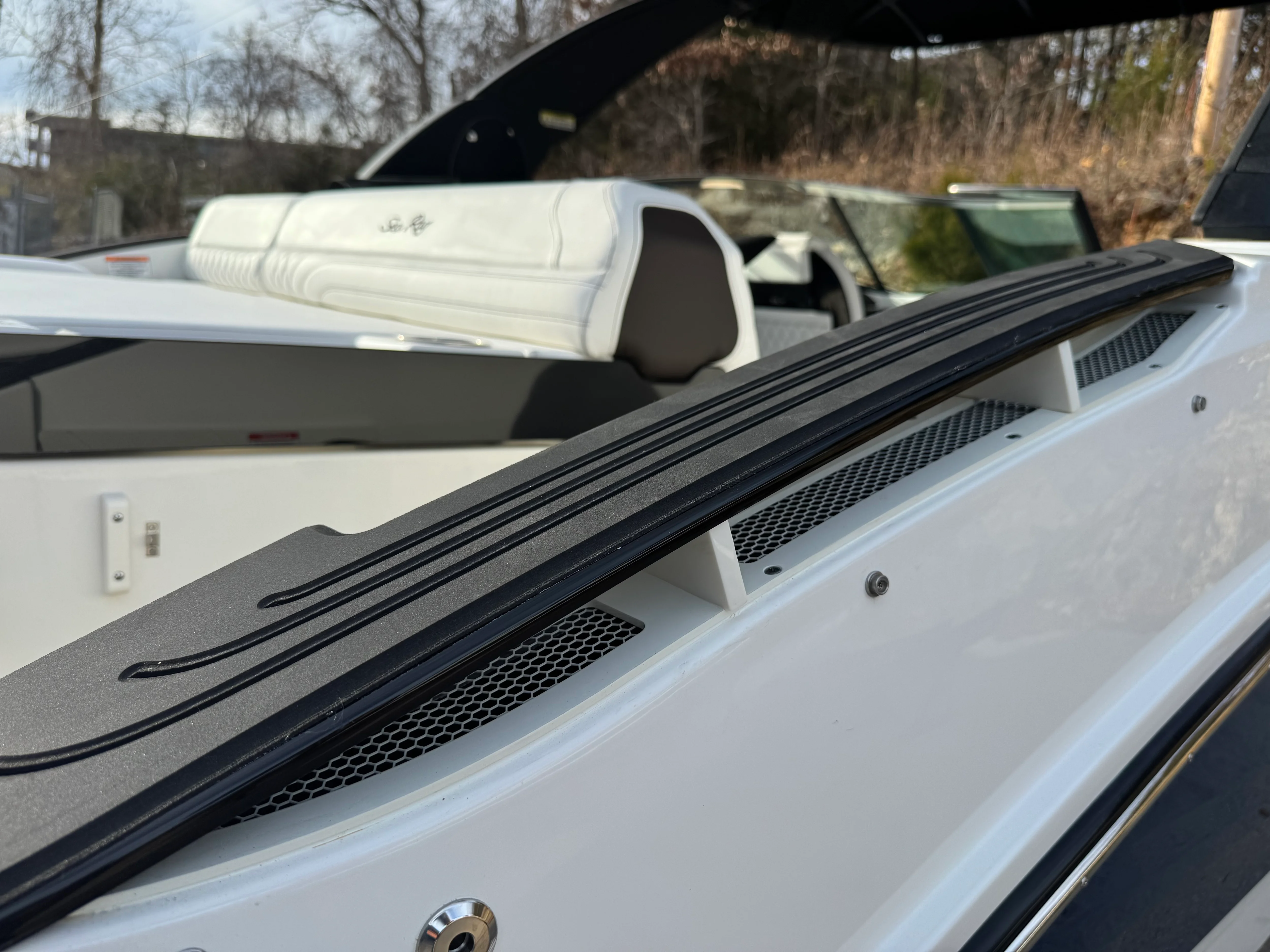 2026 Sea Ray SLX 260 Image Thumbnail #16