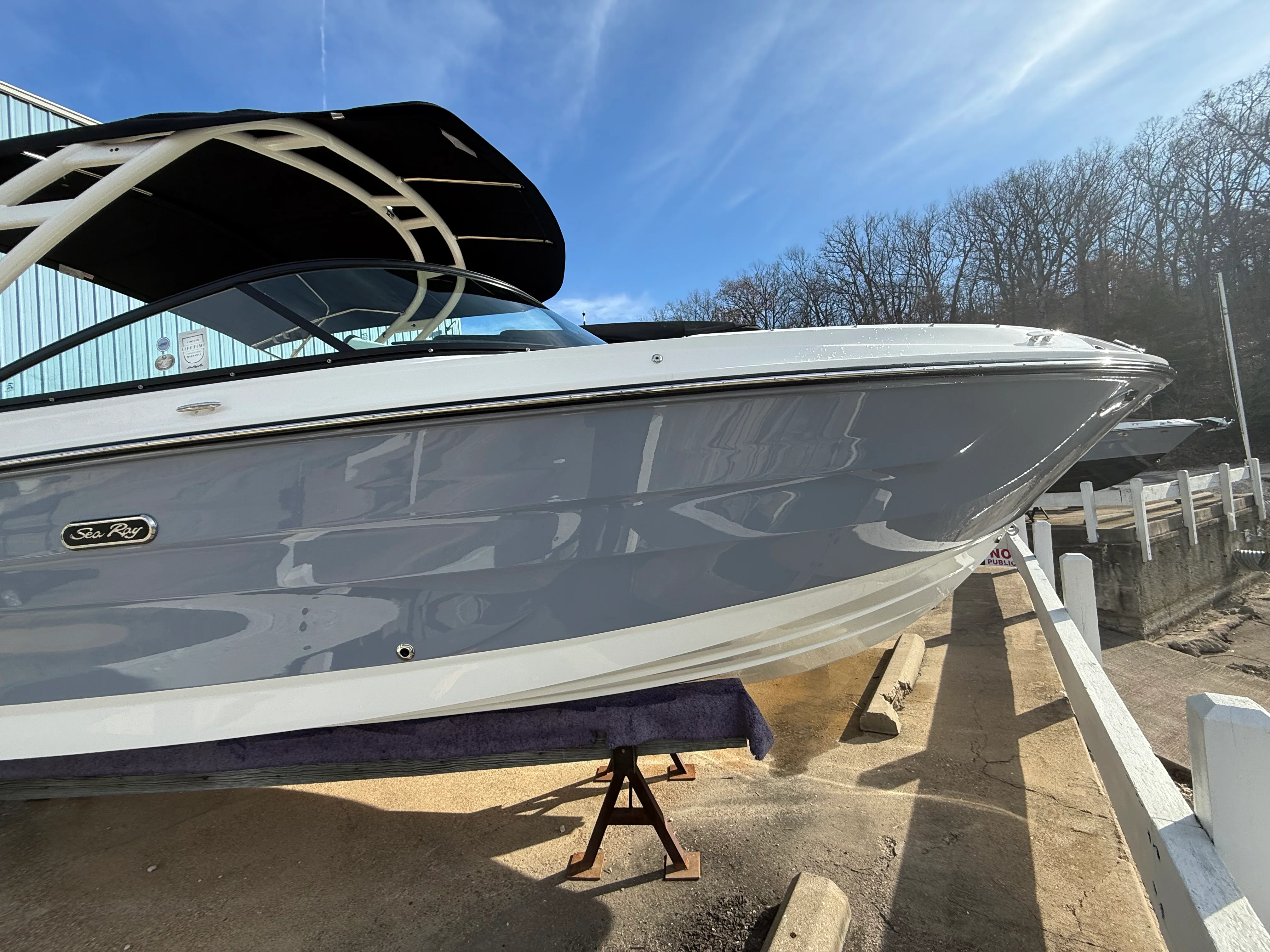 2026 Sea Ray SDX 250 Outboard Image Thumbnail #6