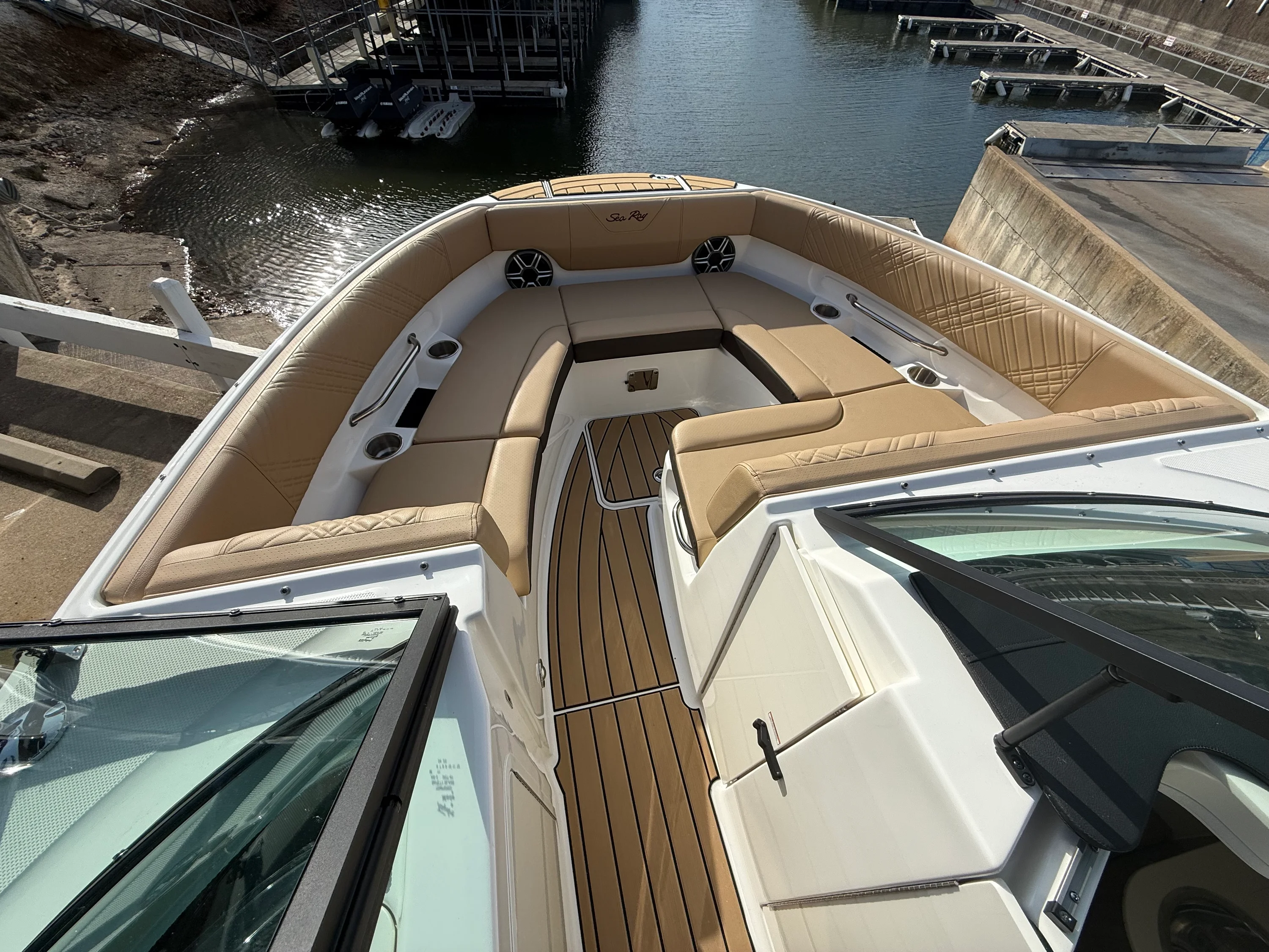 2026 Sea Ray SDX 250 Outboard Image Thumbnail #14