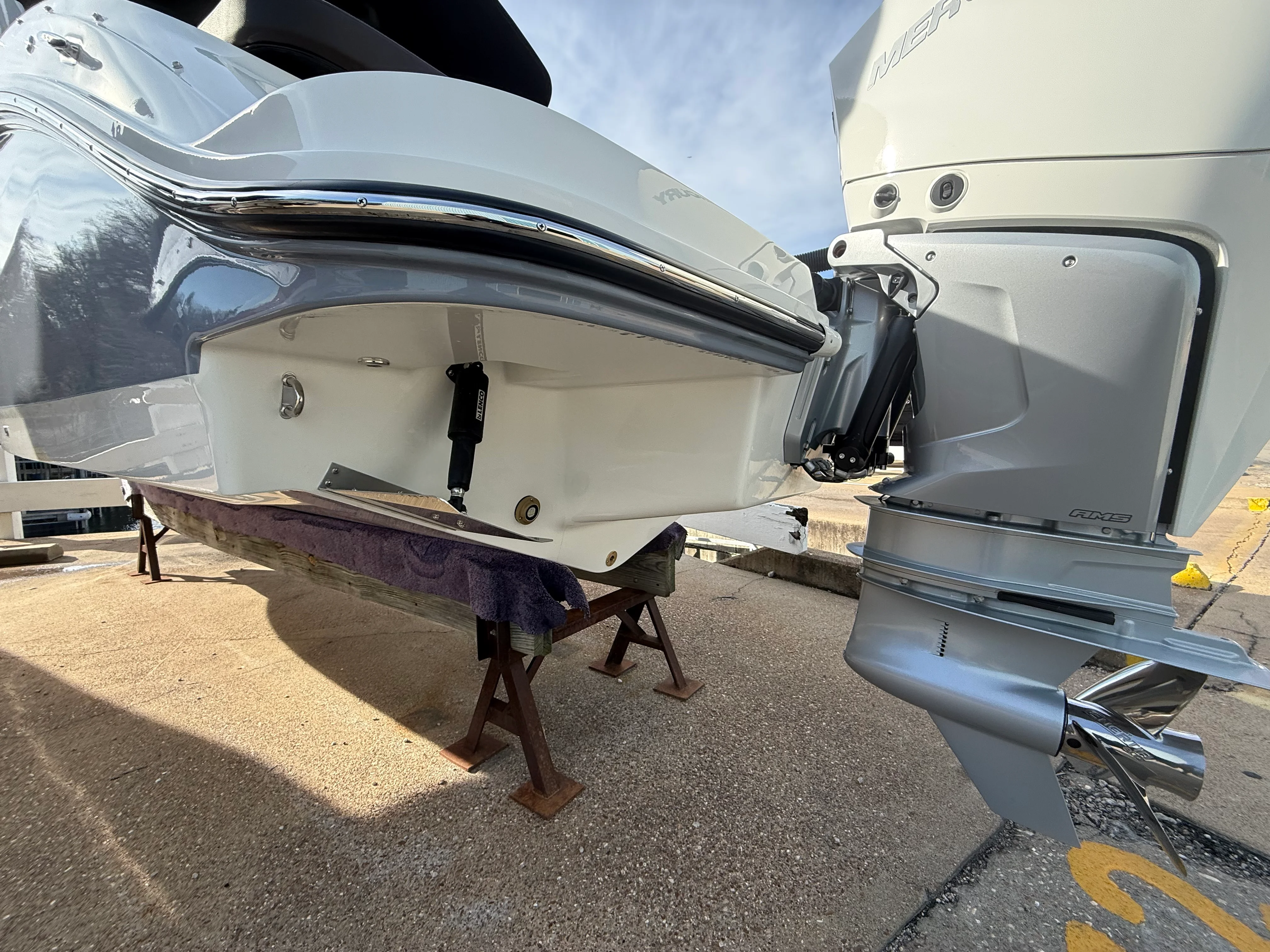 2026 Sea Ray SDX 250 Outboard Image Thumbnail #9