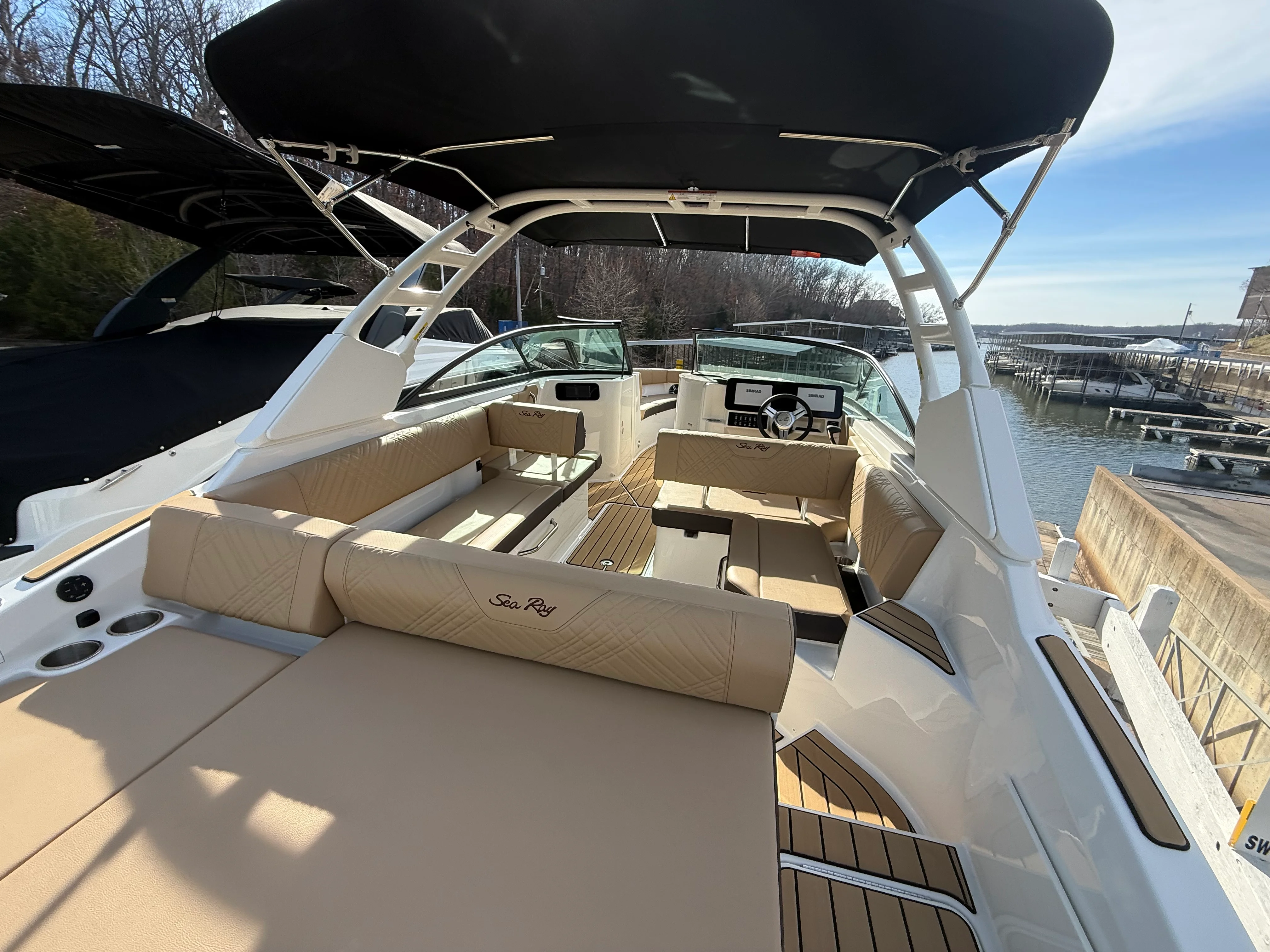 2026 Sea Ray SDX 250 Outboard Image Thumbnail #16