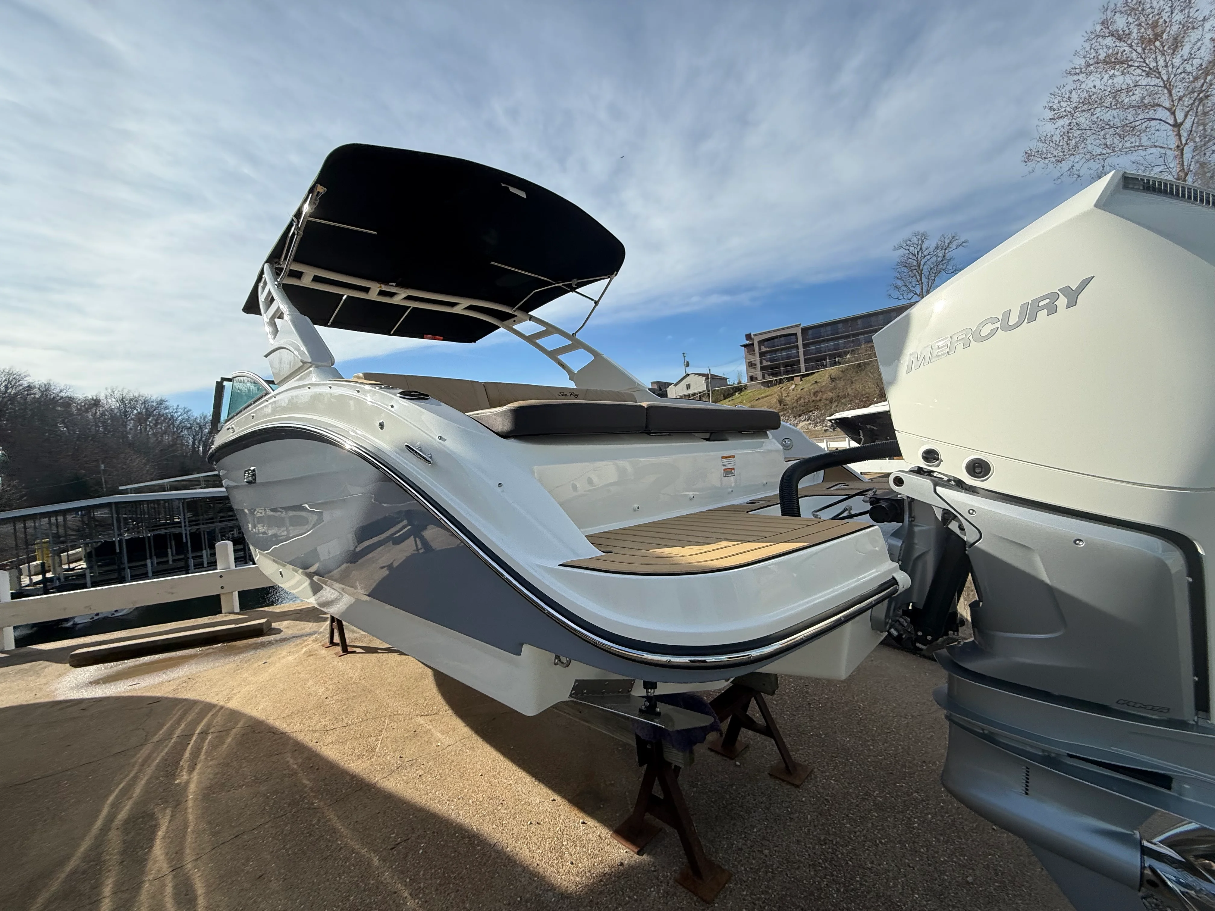2026 Sea Ray SDX 250 Outboard Image Thumbnail #1