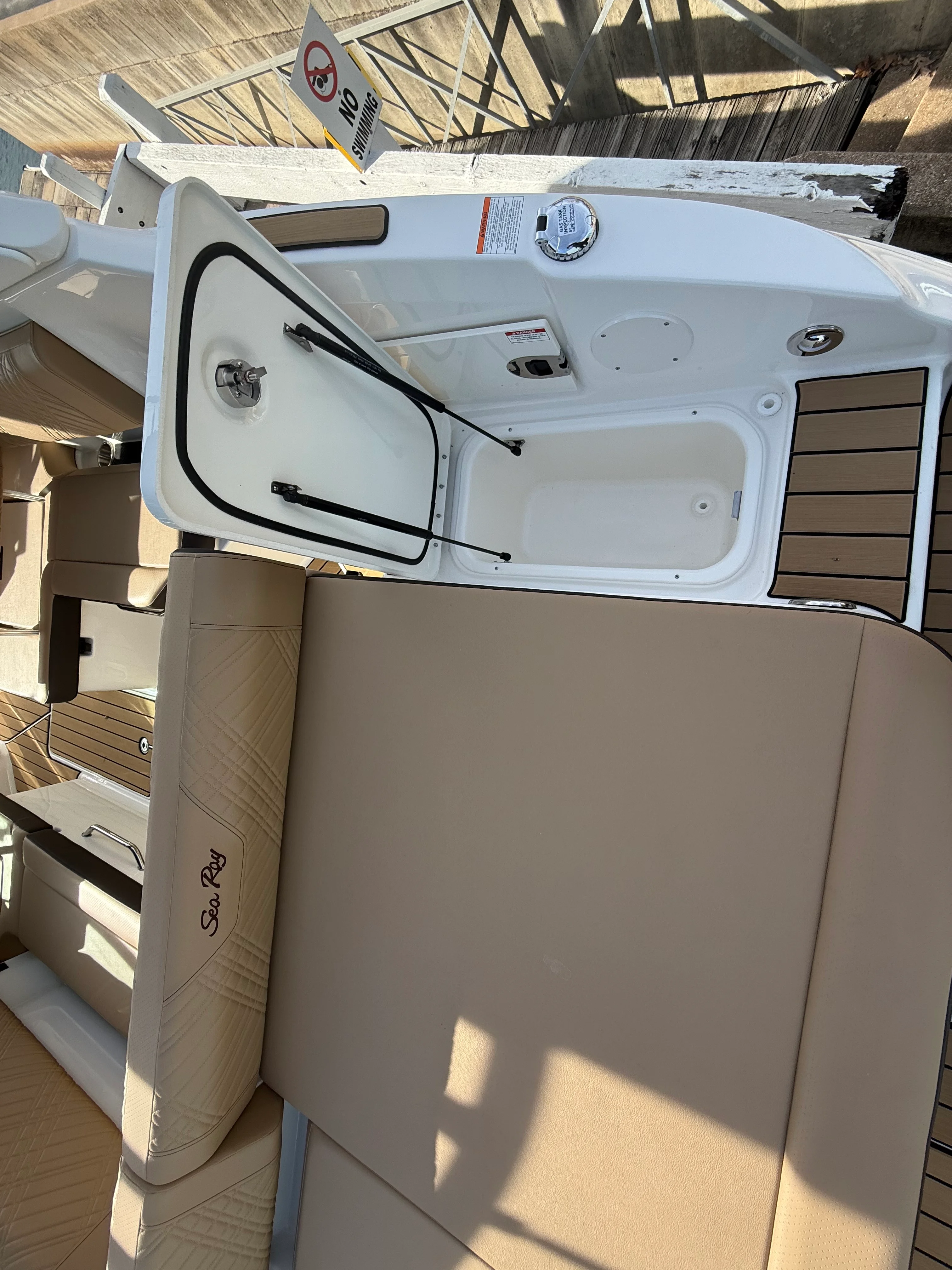 2026 Sea Ray SDX 250 Outboard Image Thumbnail #19