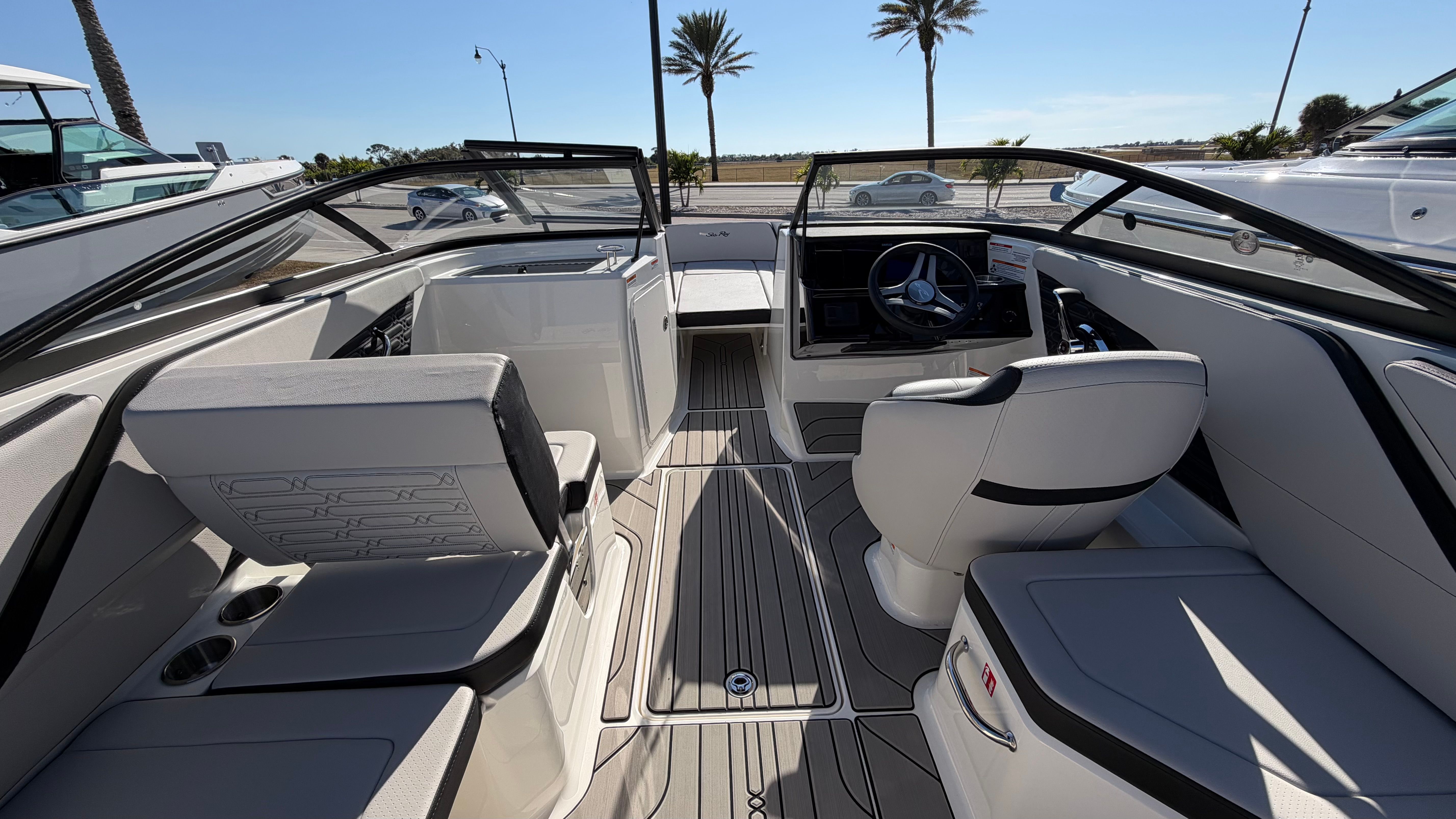 2026 Sea Ray SPX 210 Outboard Image Thumbnail #11