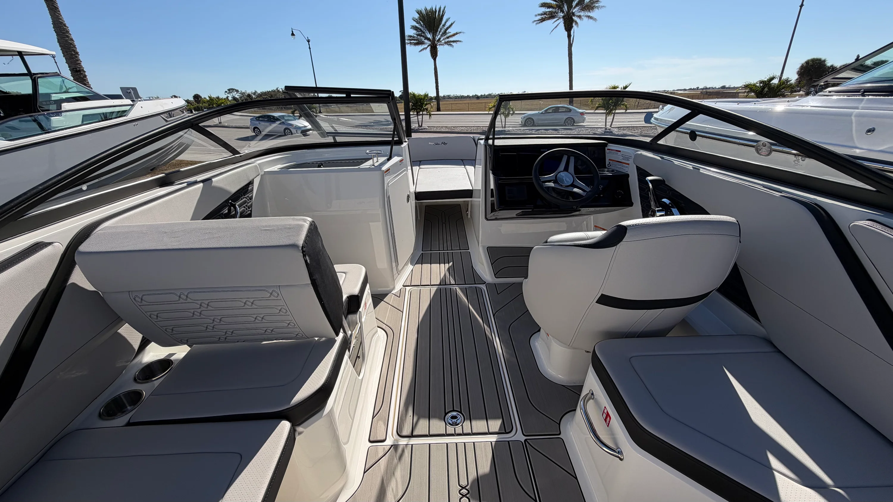 2026 Sea Ray SPX 210 Outboard Image Thumbnail #11