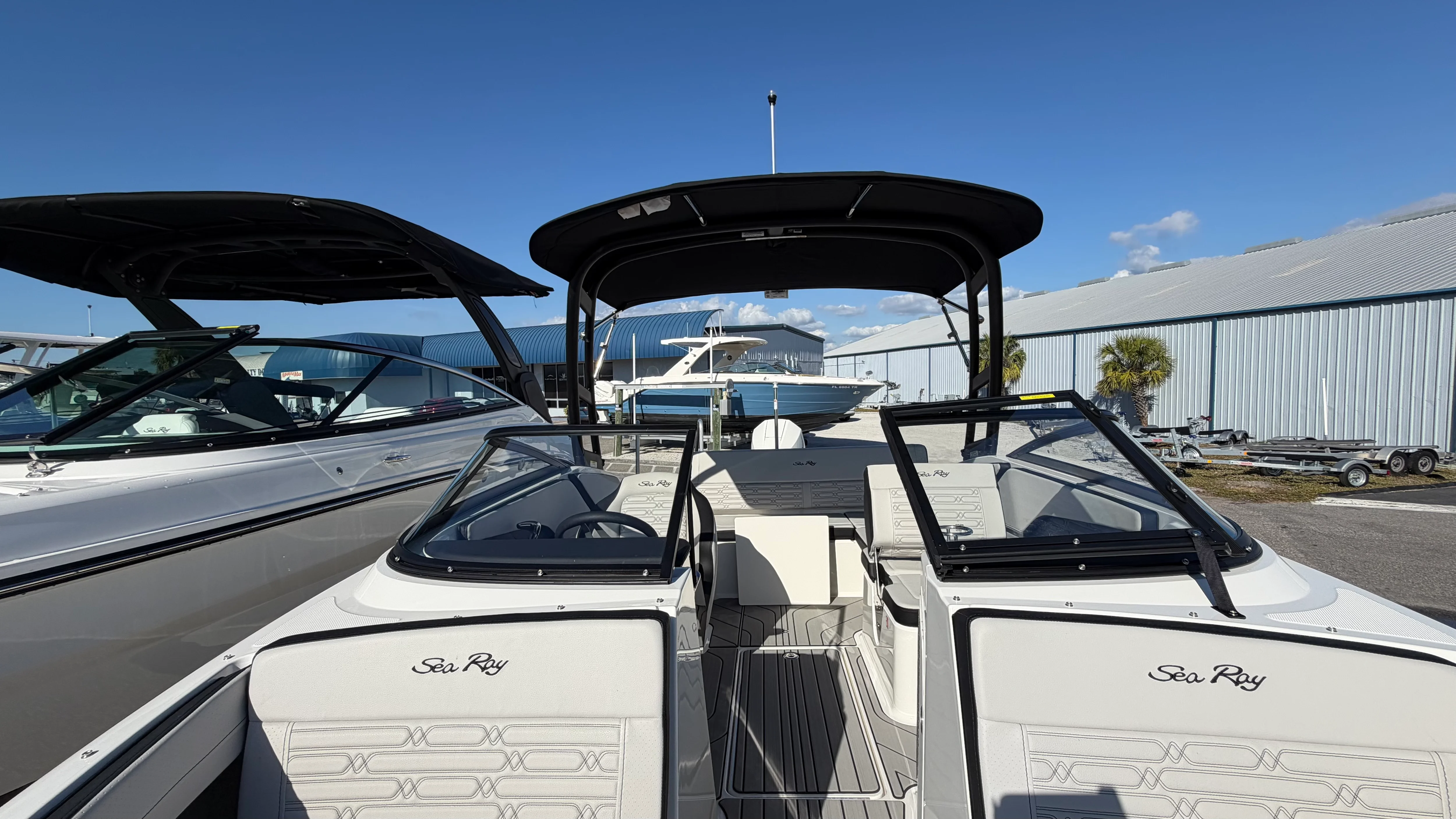 2026 Sea Ray SPX 210 Outboard Image Thumbnail #27