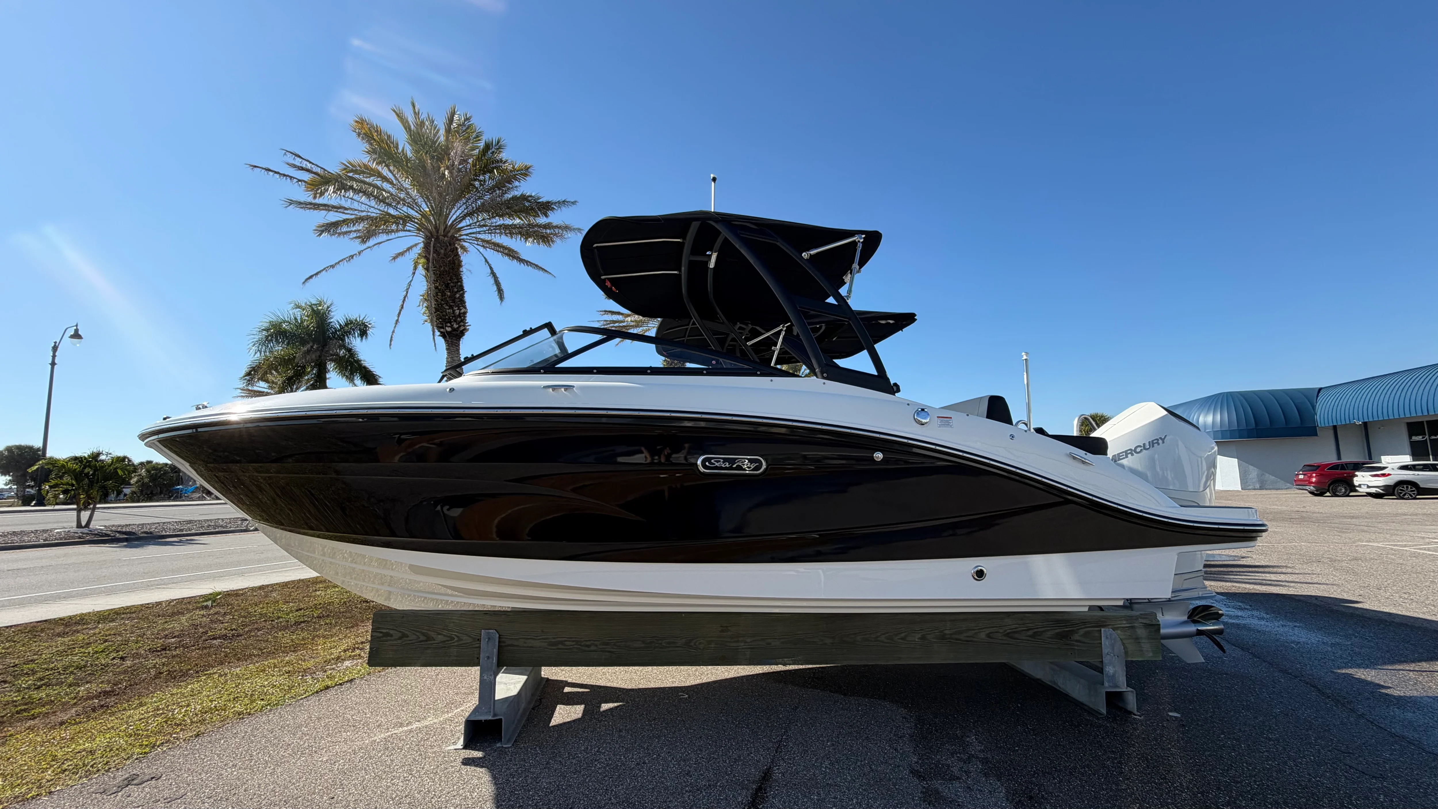 2026 Sea Ray SPX 210 Outboard Image Thumbnail #0