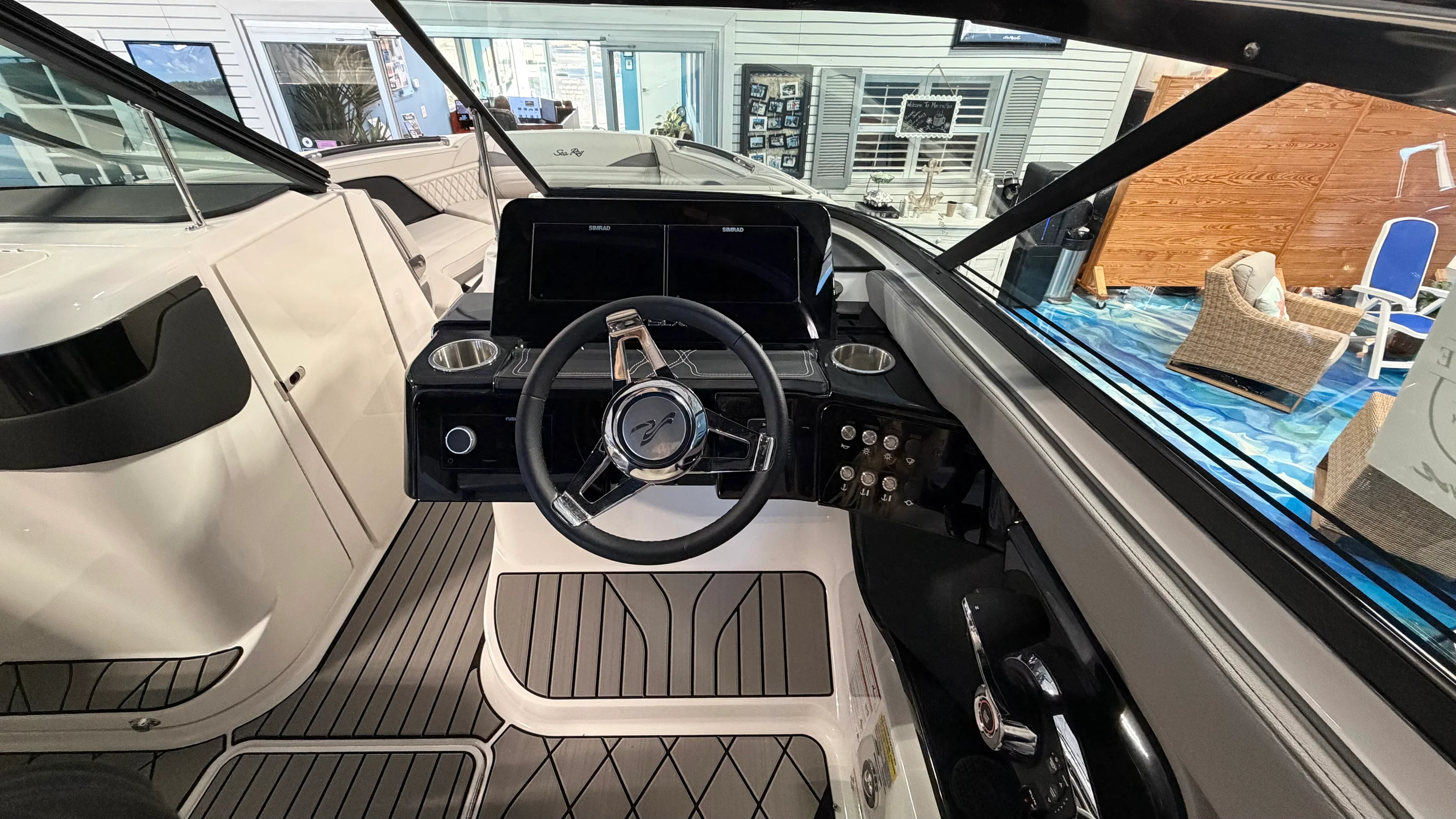 2026 Sea Ray SLX 260 Outboard Image Thumbnail #16