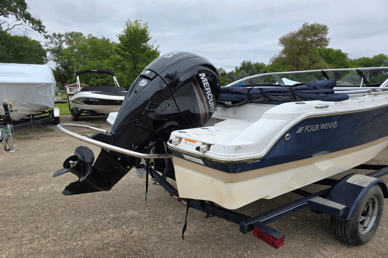 2015 Four Winns H 180 OB Image Thumbnail #2