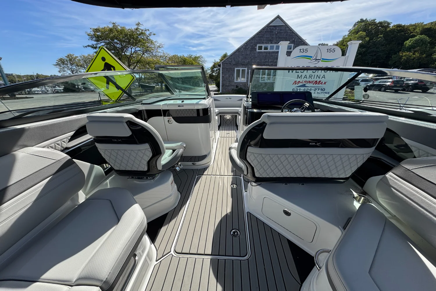 2026 Sea Ray SLX 280 Outboard Image Thumbnail #14