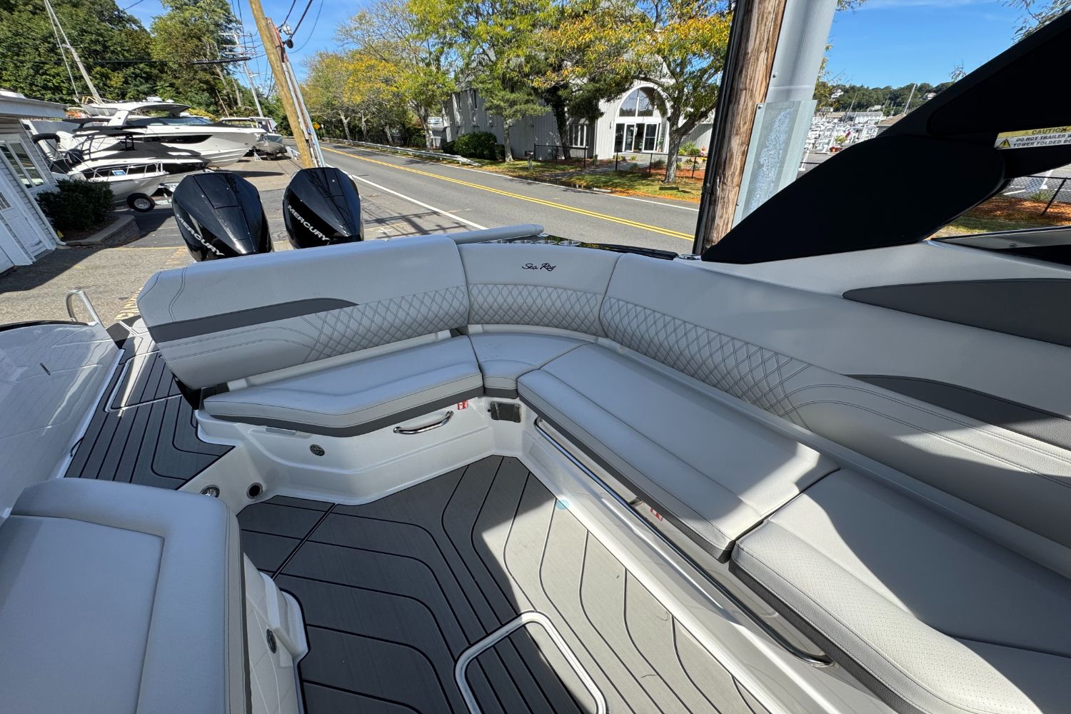 2026 Sea Ray SLX 280 Outboard Image Thumbnail #8