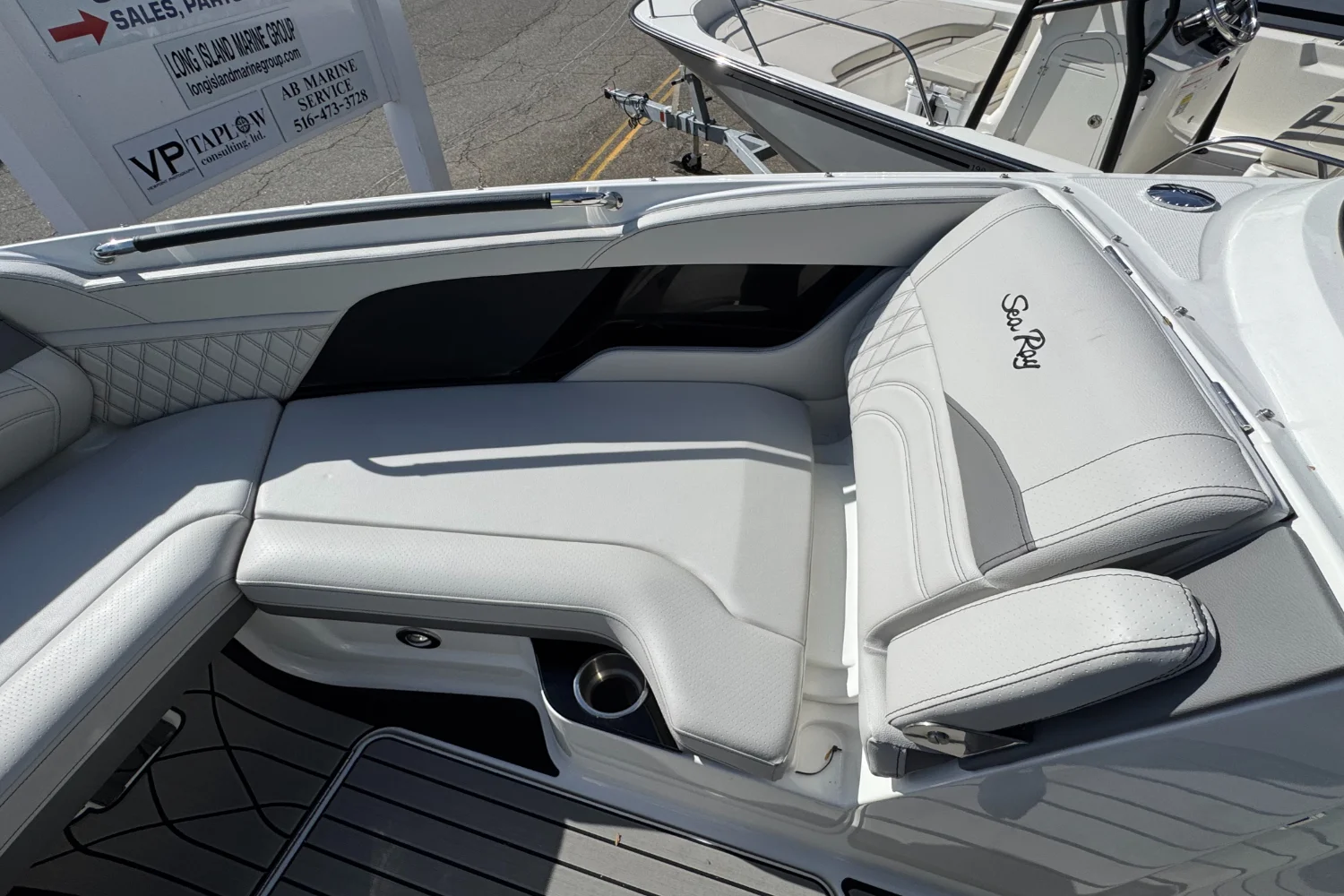 2026 Sea Ray SLX 280 Outboard Image Thumbnail #26