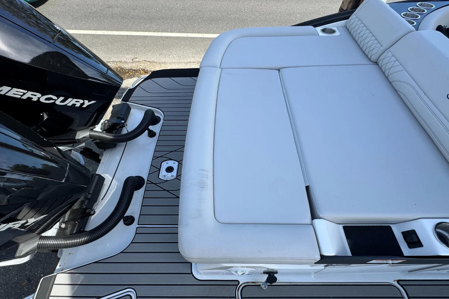 2026 Sea Ray SLX 280 Outboard Image Thumbnail #5