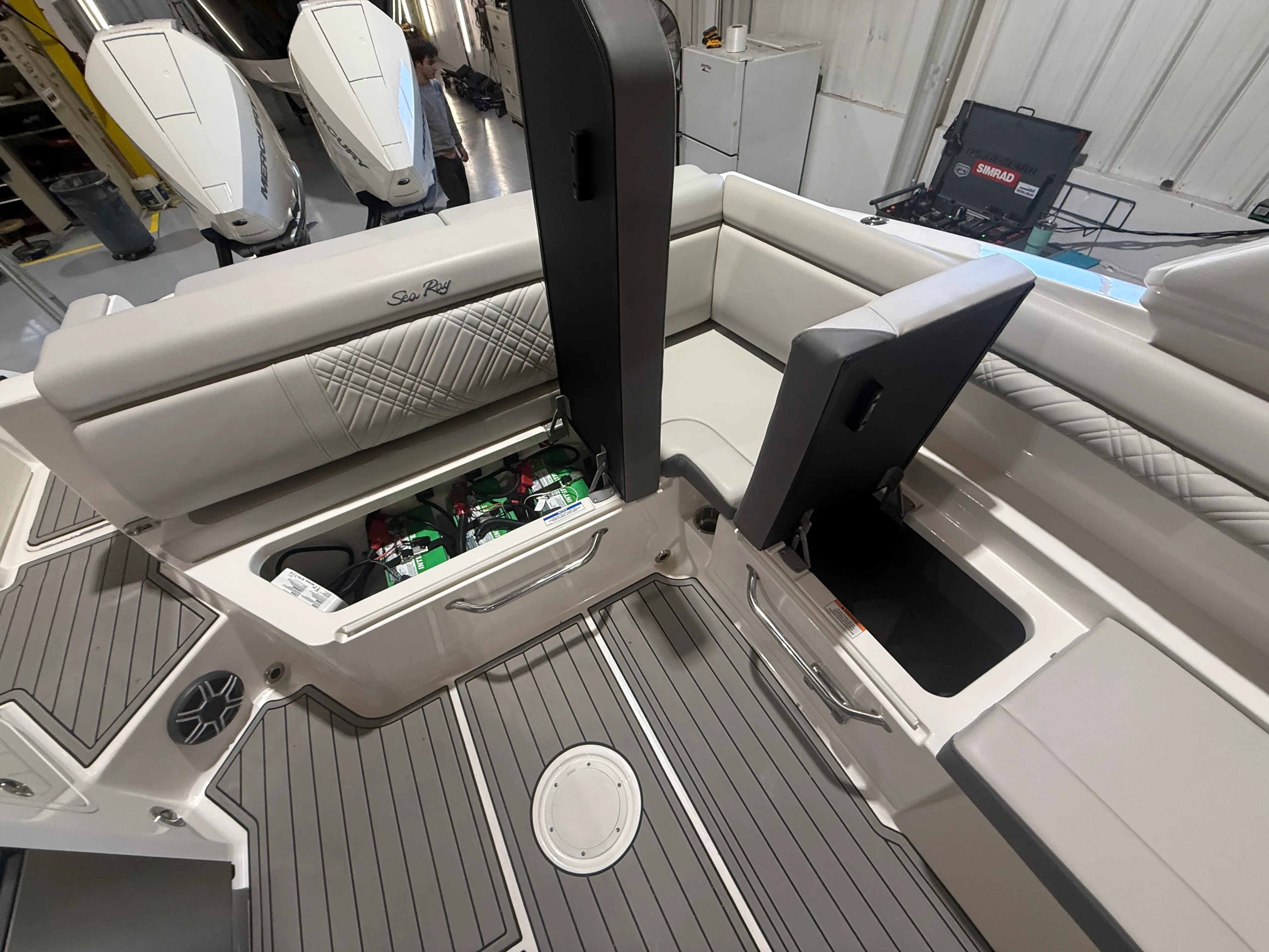 2026 Sea Ray SDX 290 Outboard Image Thumbnail #13