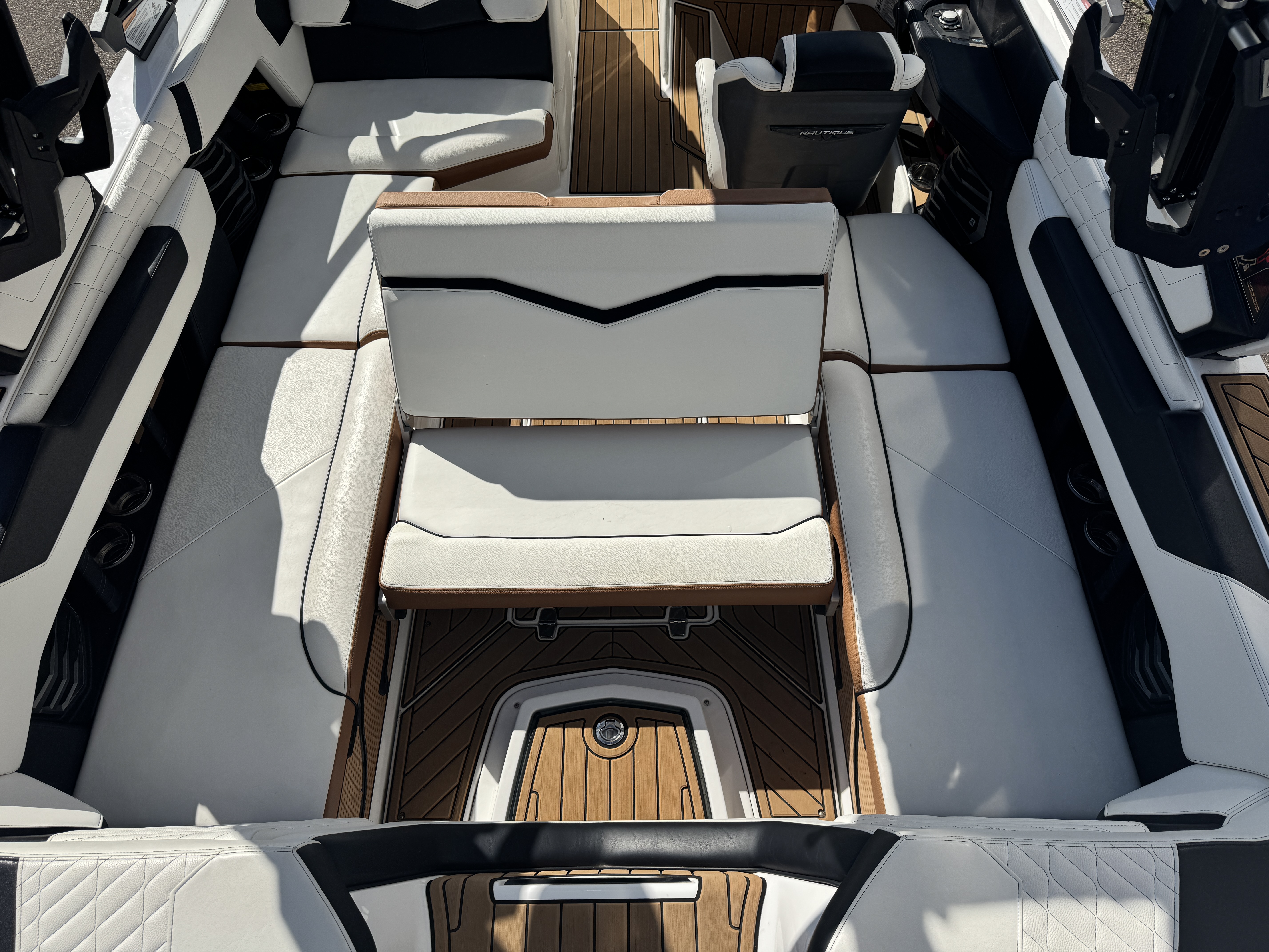 2022 Nautique Super Air Nautique G23 Image Thumbnail #25