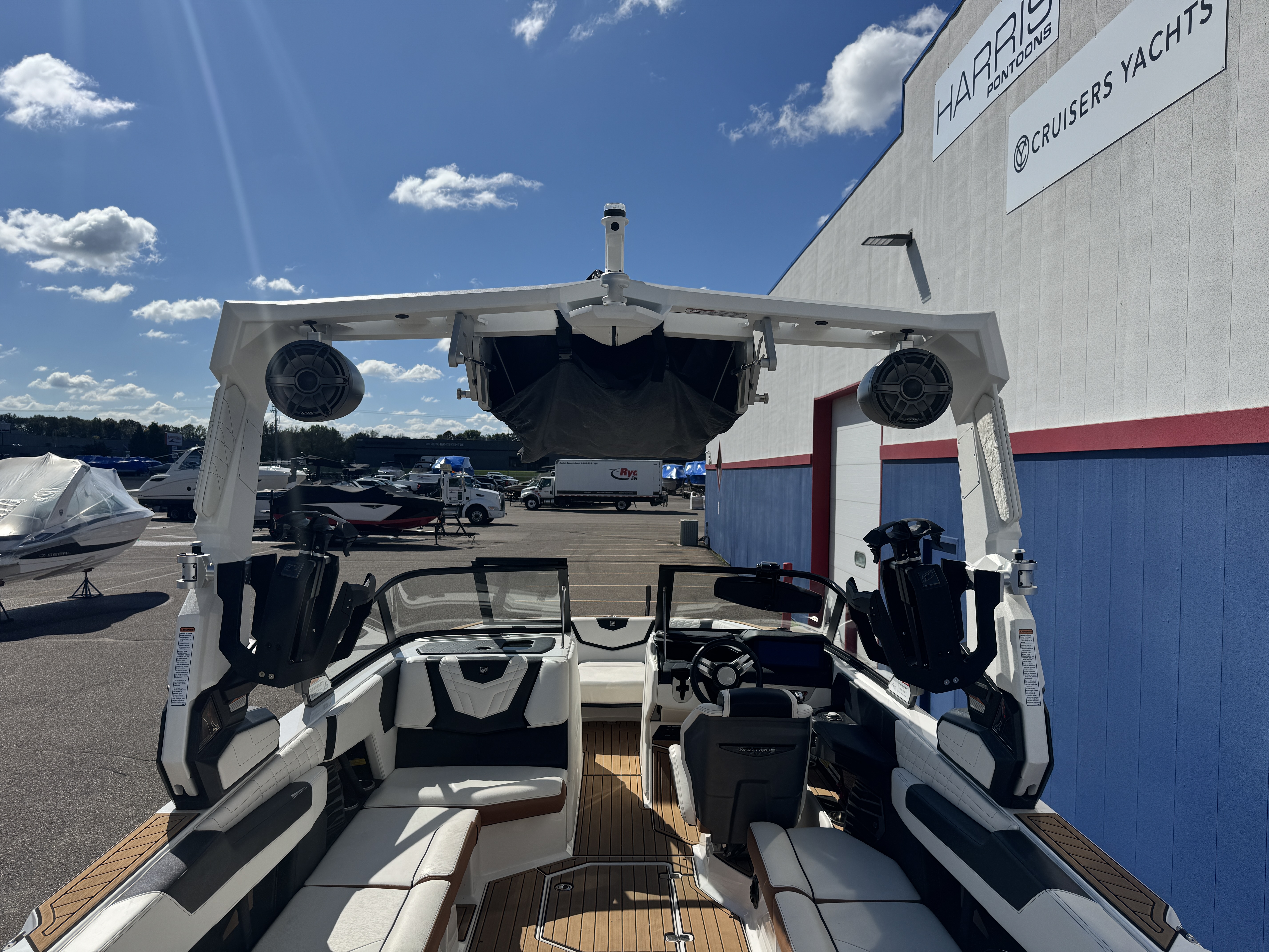 2022 Nautique Super Air Nautique G23 Image Thumbnail #18