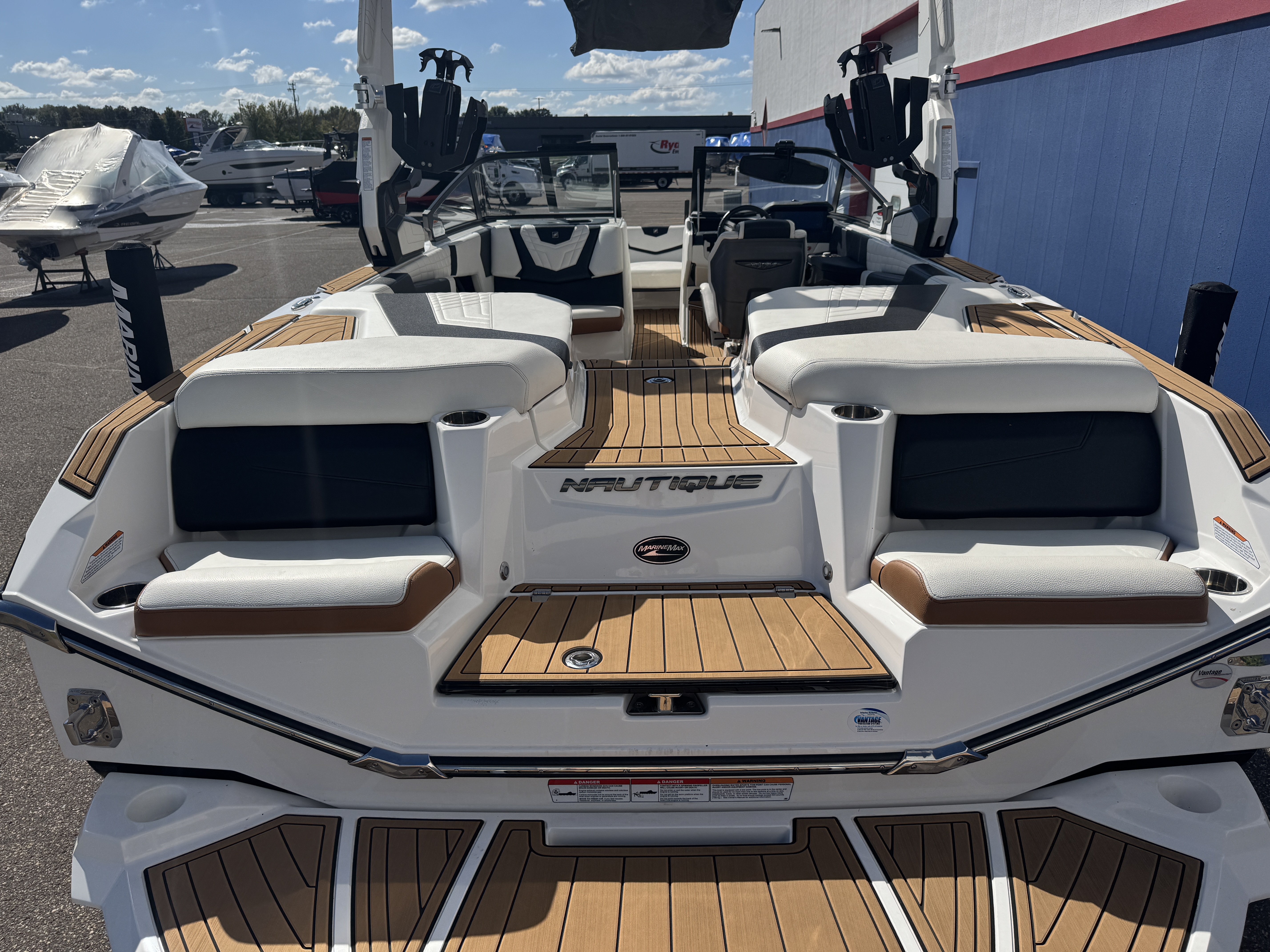 2022 Nautique Super Air Nautique G23 Image Thumbnail #6