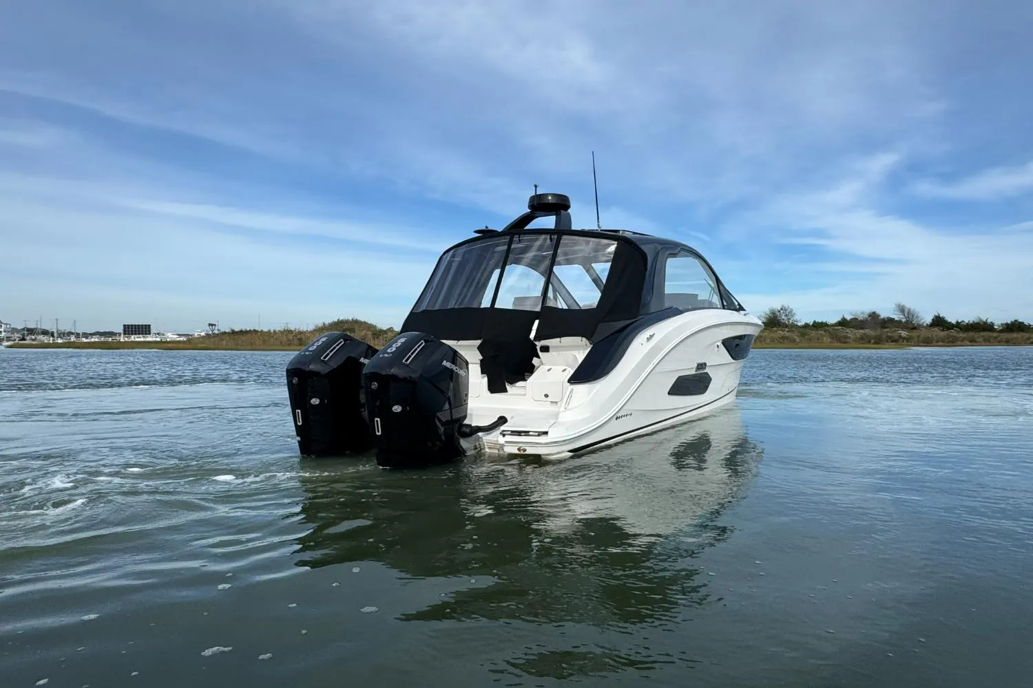 2026 Sea Ray Sundancer 370 Outboard Image Thumbnail #5