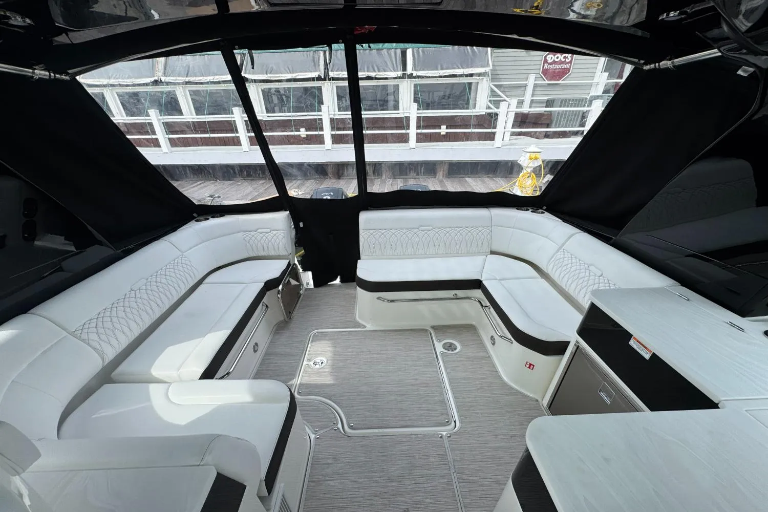 2026 Sea Ray Sundancer 370 Outboard Image Thumbnail #12