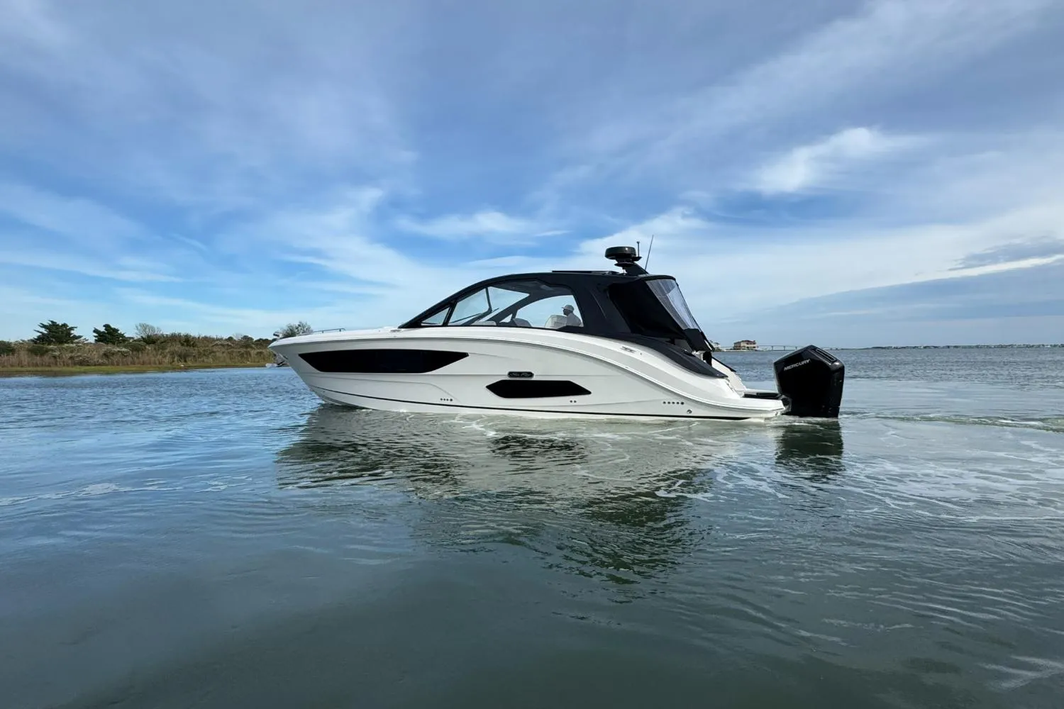 2026 Sea Ray Sundancer 370 Outboard Image Thumbnail #78