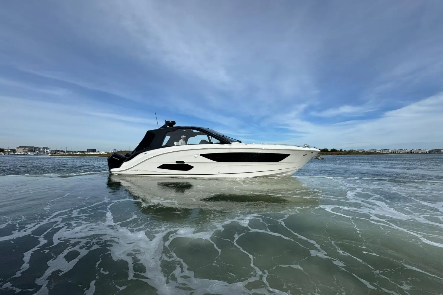 2026 Sea Ray Sundancer 370 Outboard Image Thumbnail #9