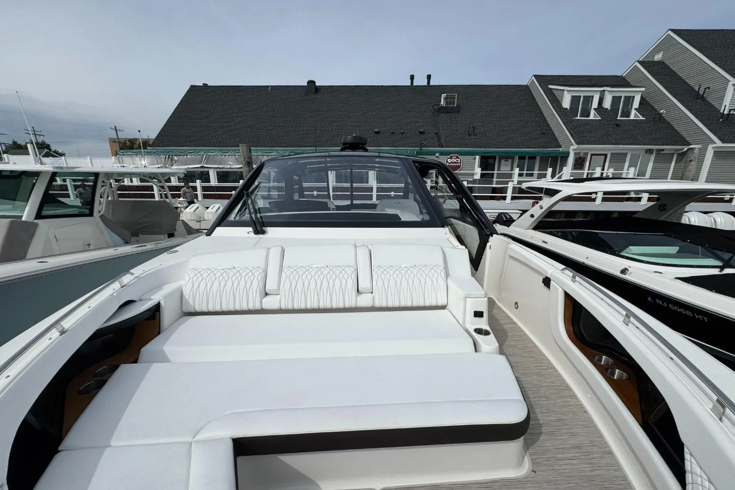 2026 Sea Ray Sundancer 370 Outboard Image Thumbnail #69