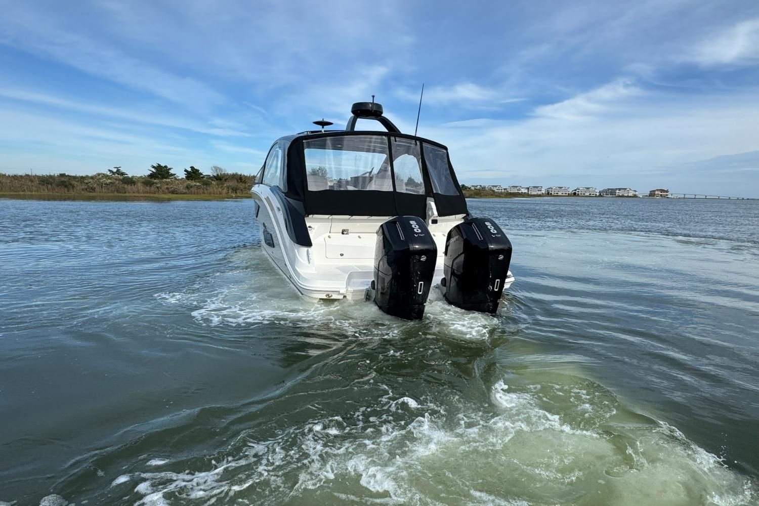 2026 Sea Ray Sundancer 370 Outboard Image Thumbnail #3