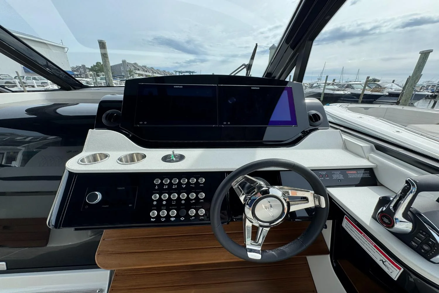 2026 Sea Ray Sundancer 370 Outboard Image Thumbnail #39