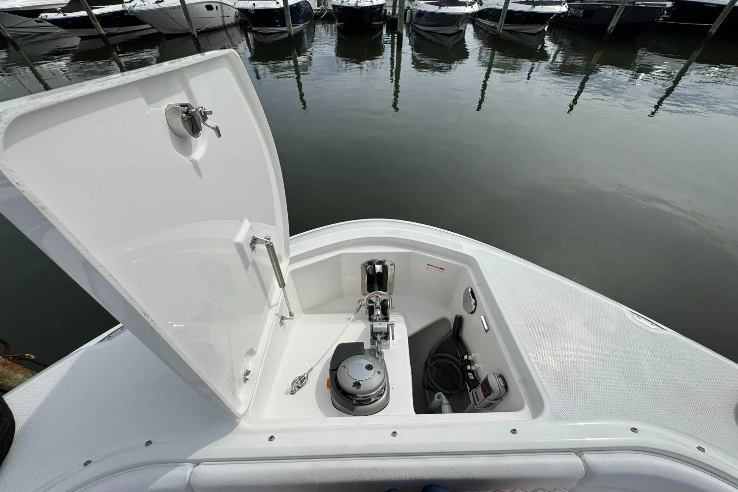 2026 Sea Ray Sundancer 370 Outboard Image Thumbnail #67