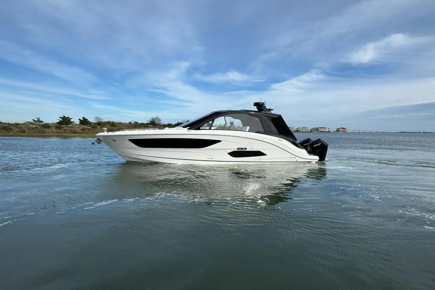 2026 Sea Ray Sundancer 370 Outboard Image Thumbnail #82