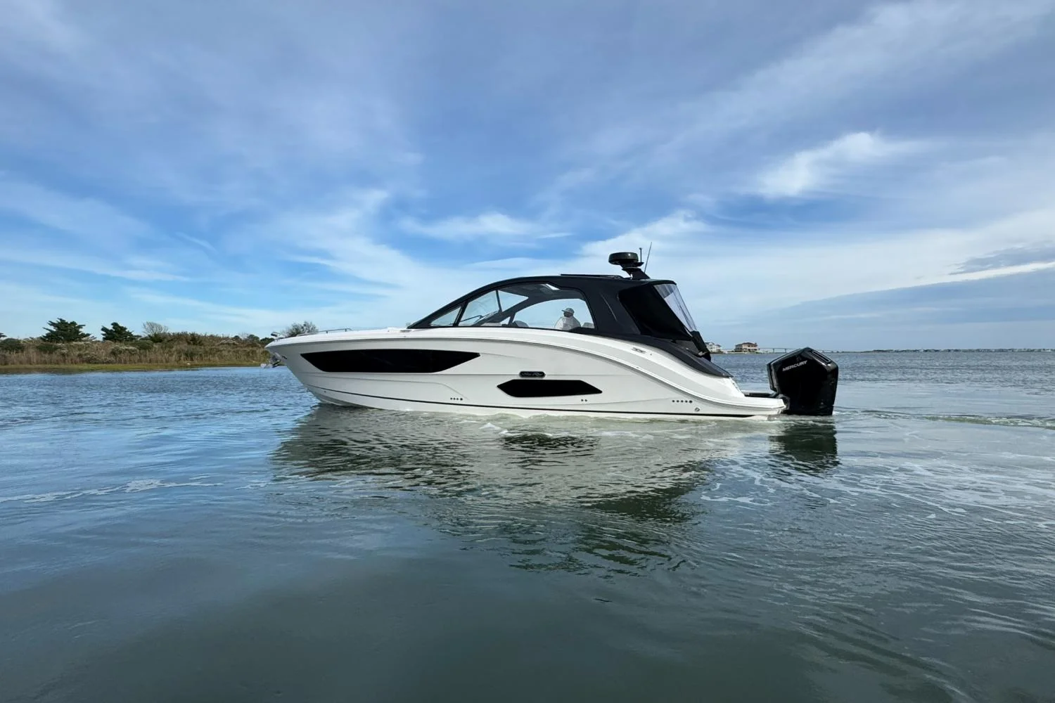 2026 Sea Ray Sundancer 370 Outboard Image Thumbnail #79