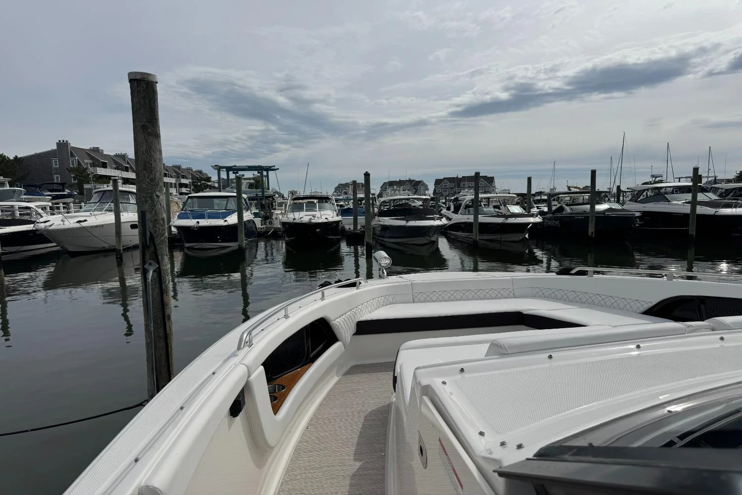 2026 Sea Ray Sundancer 370 Outboard Image Thumbnail #58