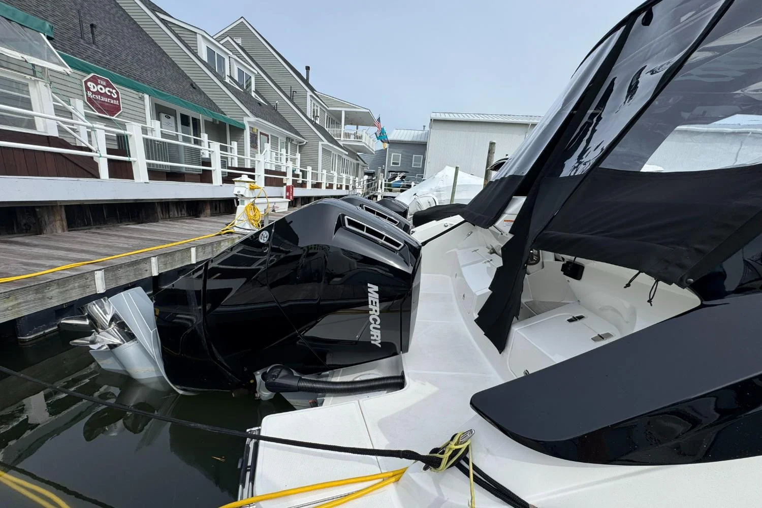2026 Sea Ray Sundancer 370 Outboard Image Thumbnail #11