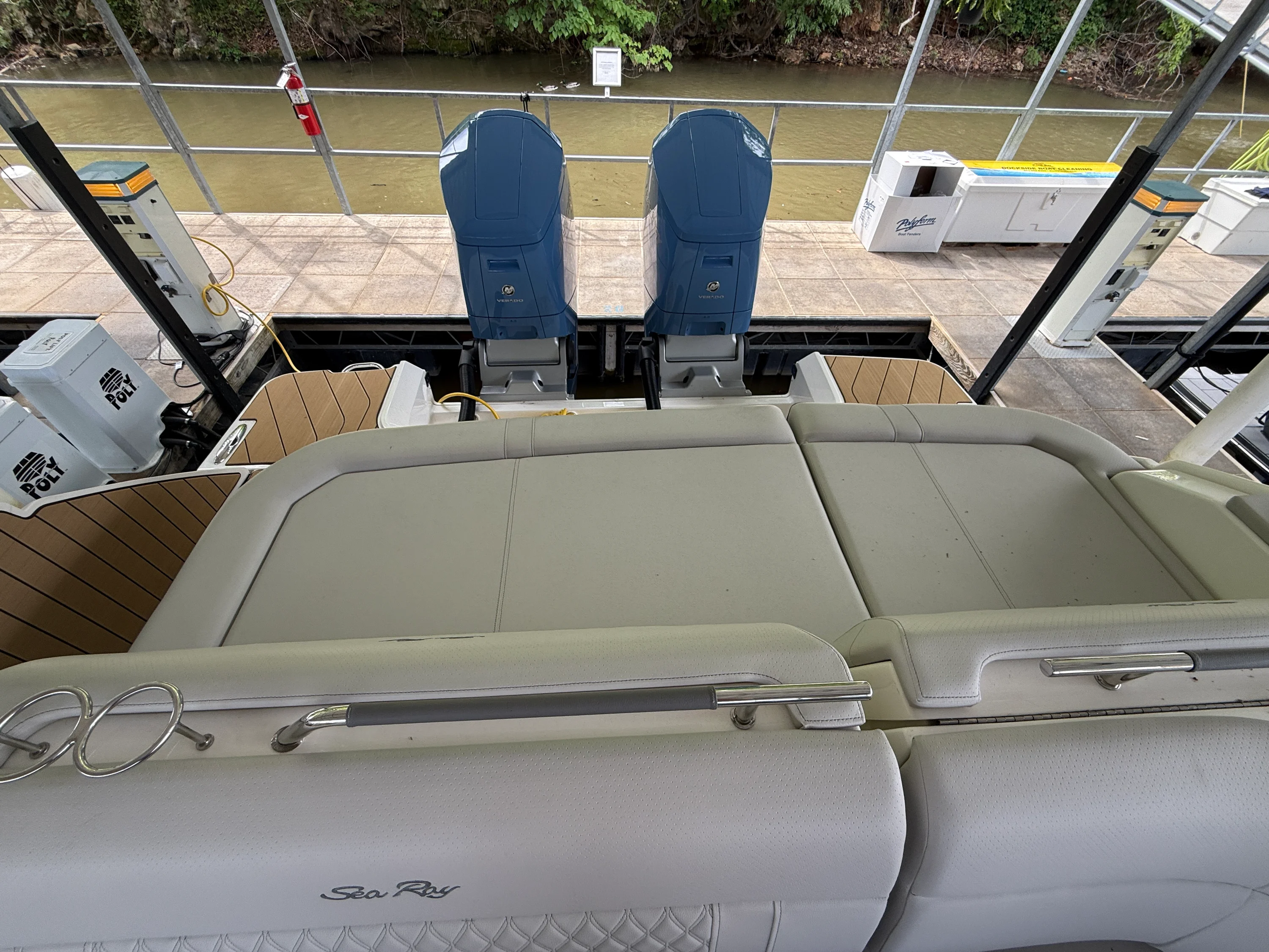 2026 Sea Ray SLX 400 Outboard Image Thumbnail #23