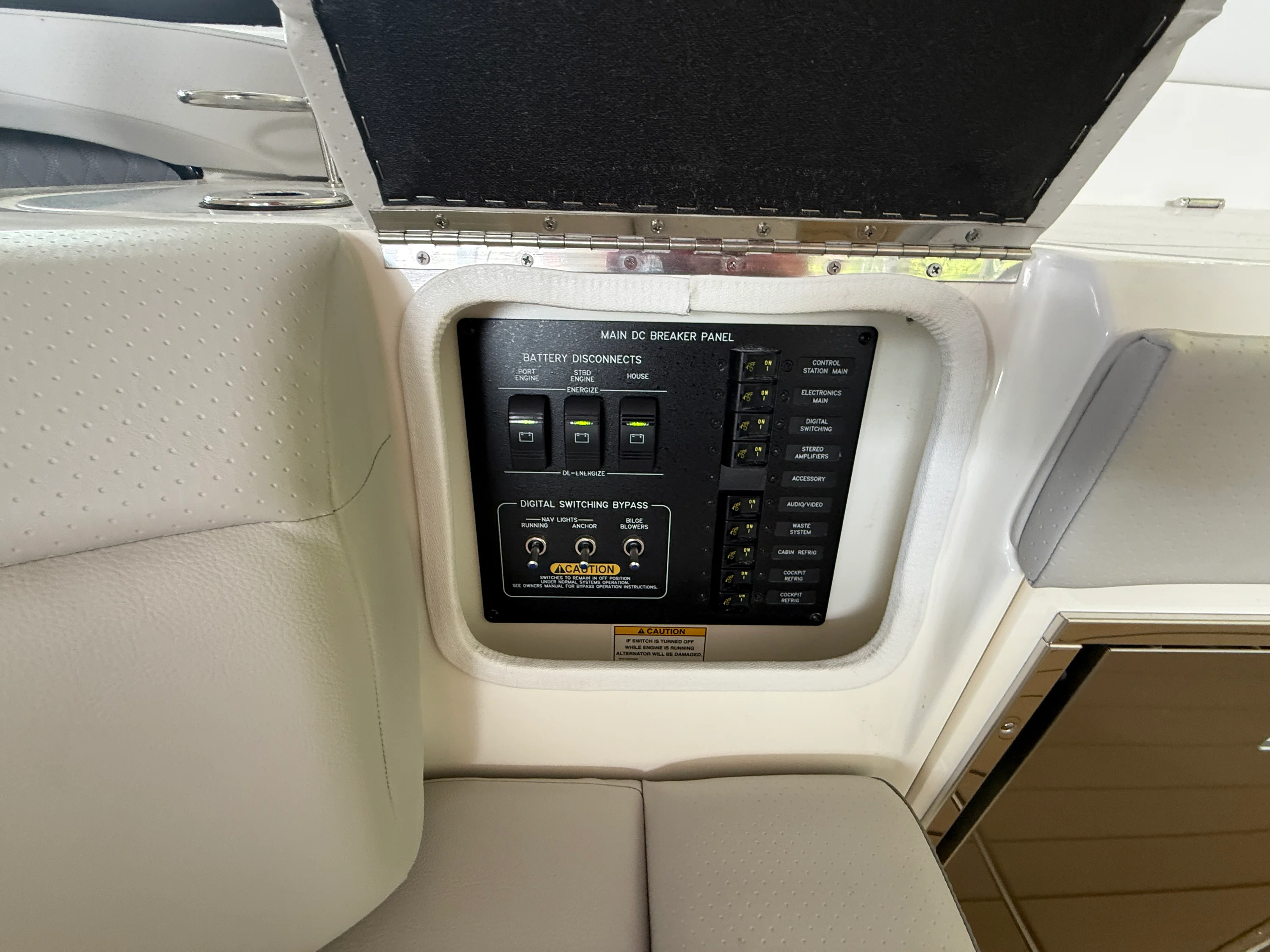 2026 Sea Ray SLX 400 Outboard Image Thumbnail #13
