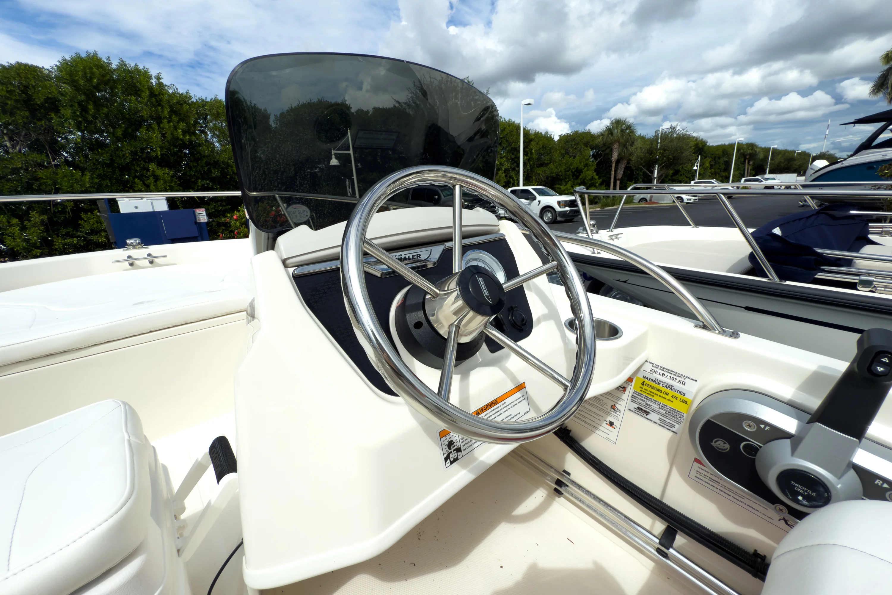 2025 Boston Whaler 130 Super Sport Image Thumbnail #8