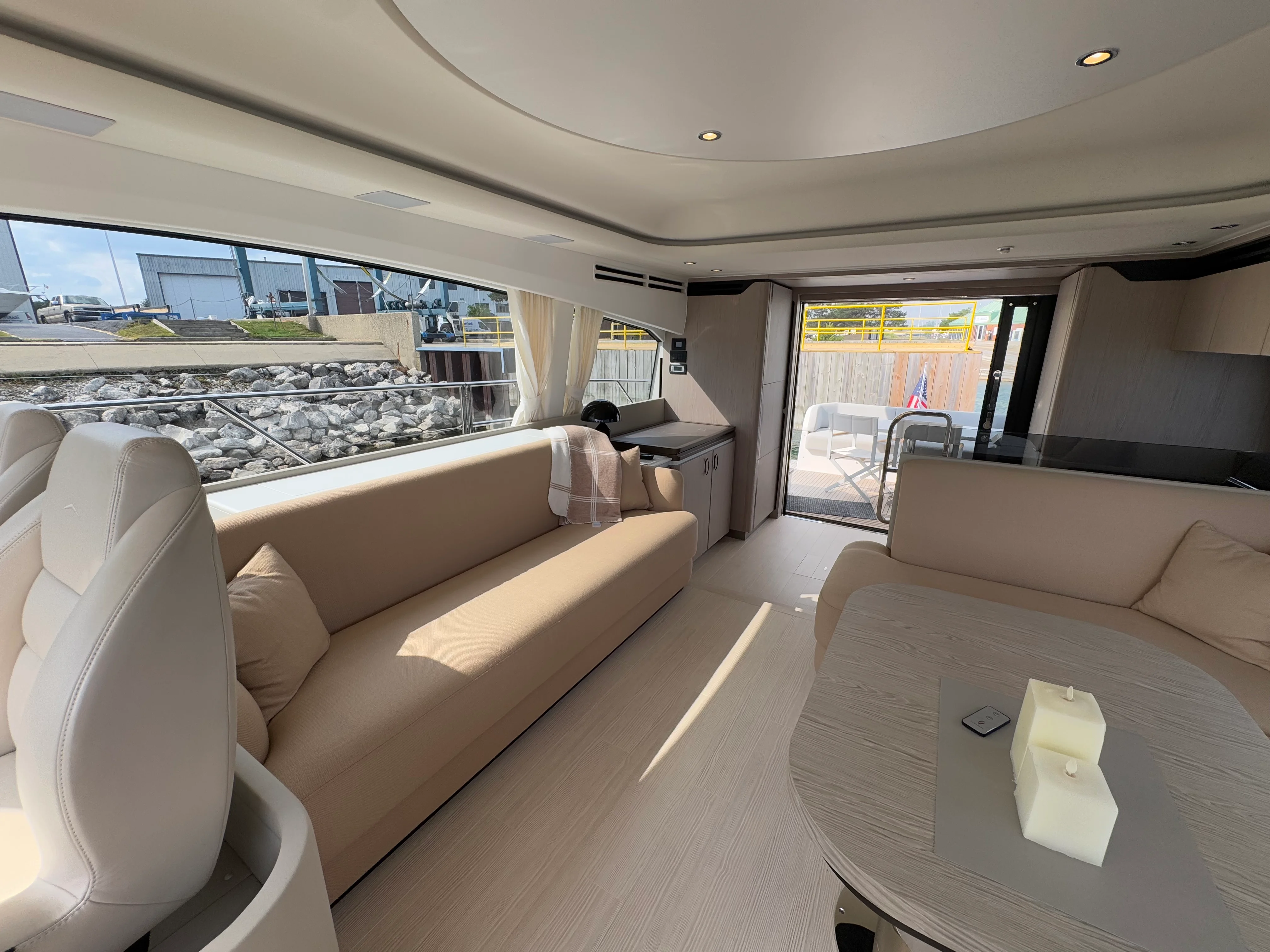 2025 Azimut 53 FLY Image Thumbnail #17