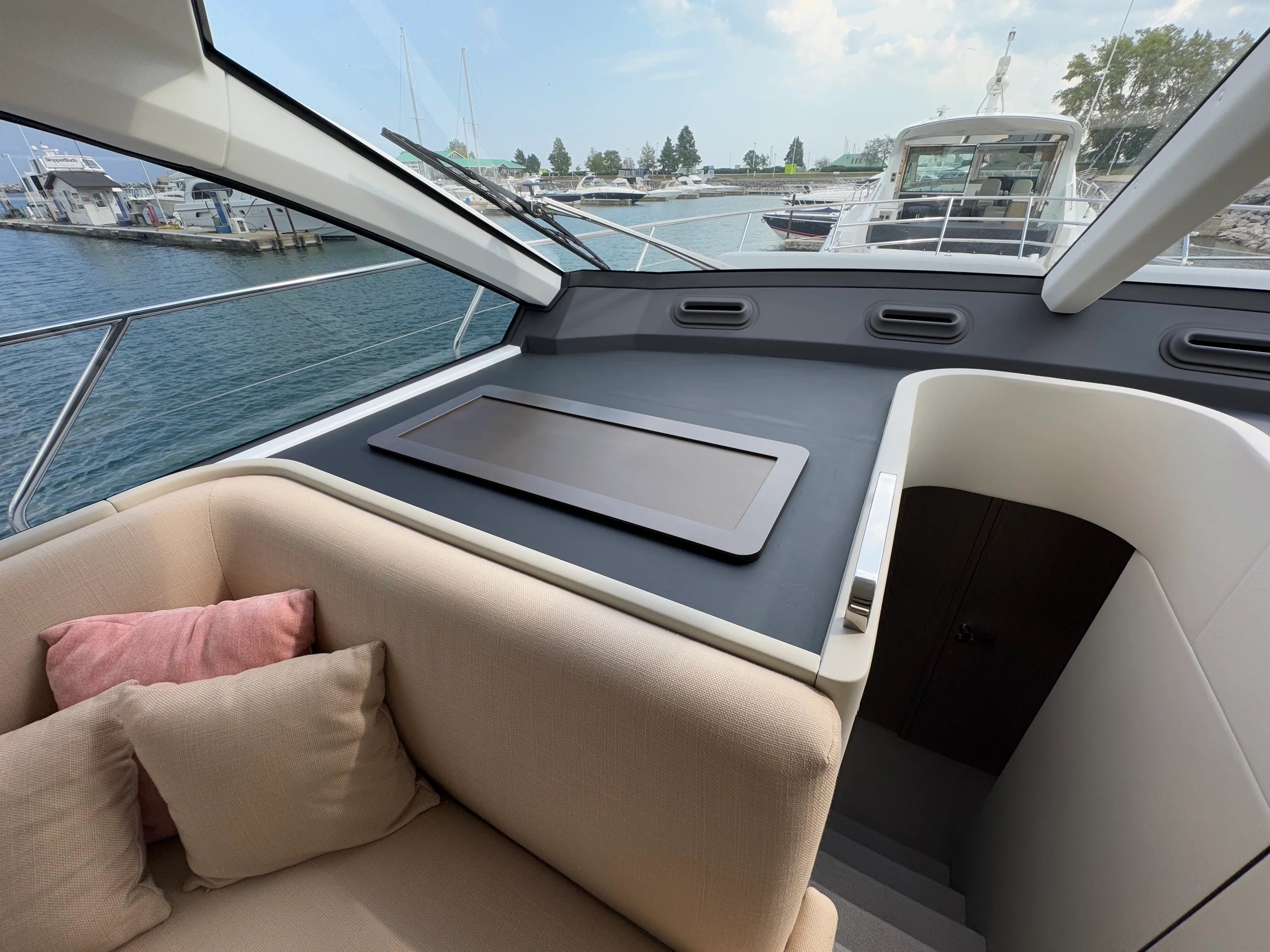 2025 Azimut 53 FLY Image Thumbnail #20