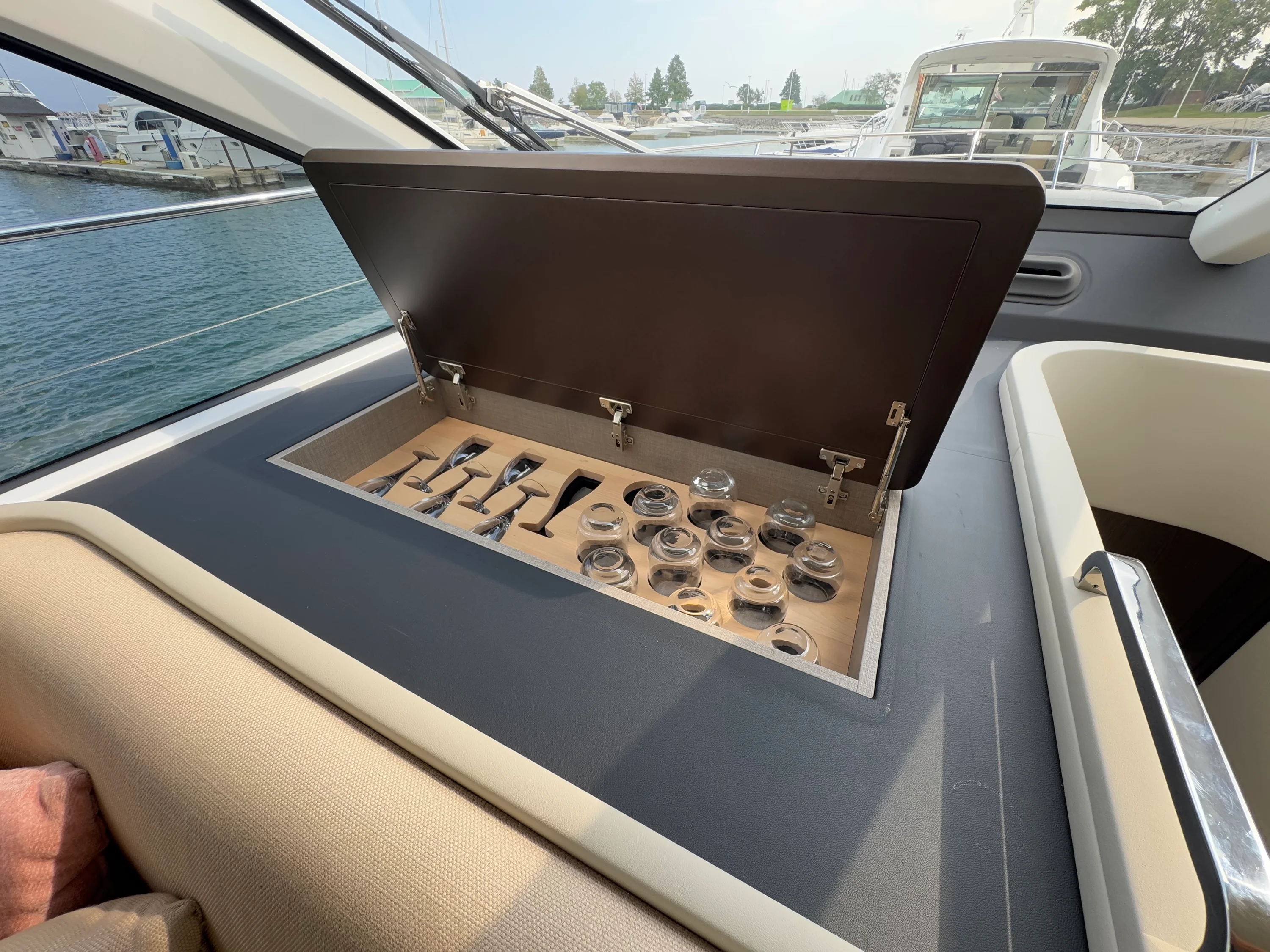 2025 Azimut 53 FLY Image Thumbnail #21